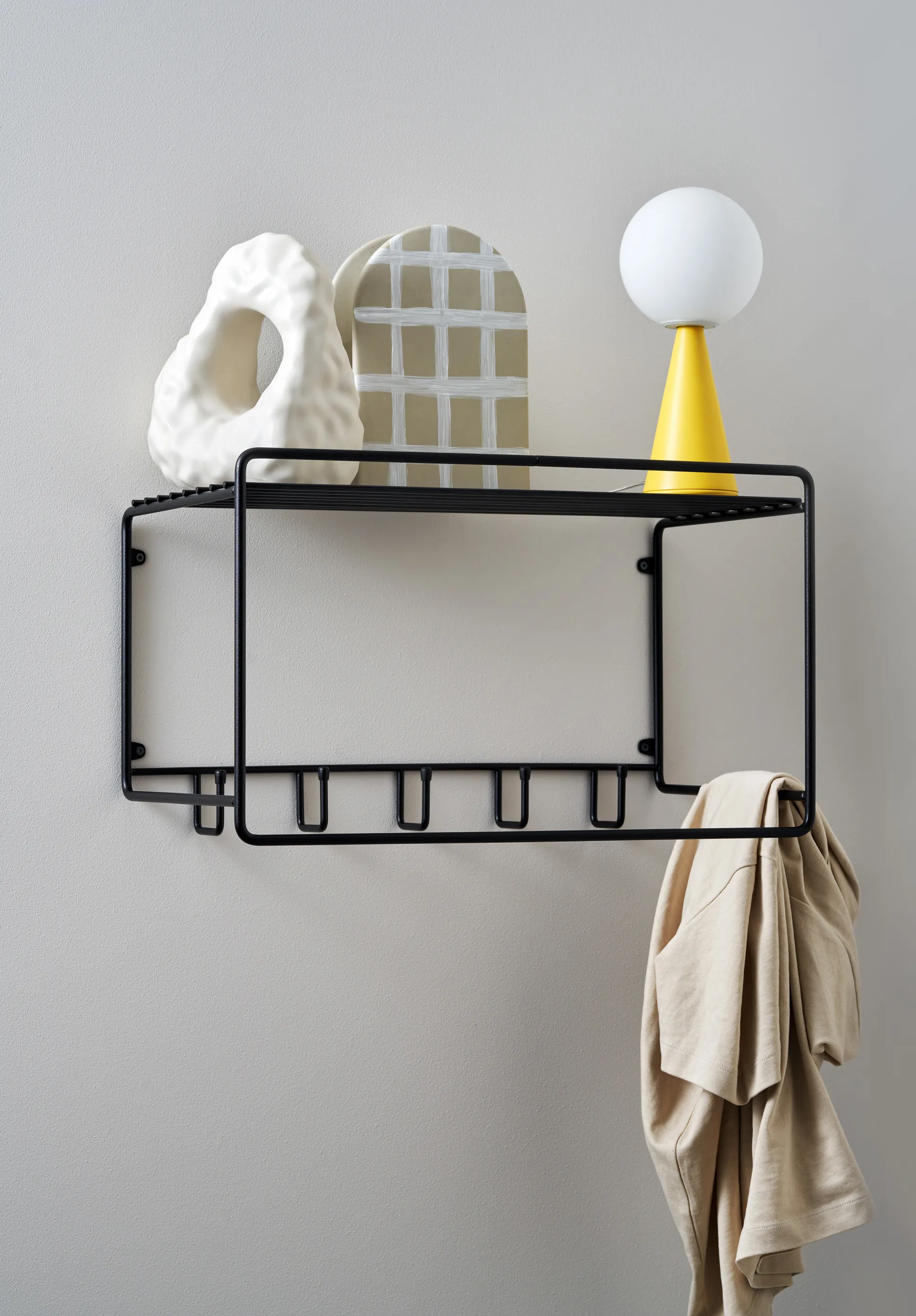 Uptown hat shelf, Black Maze