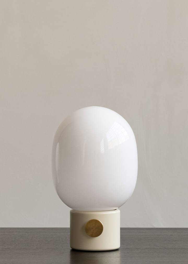 JWDA table lamp - Alabaster white - MENU
