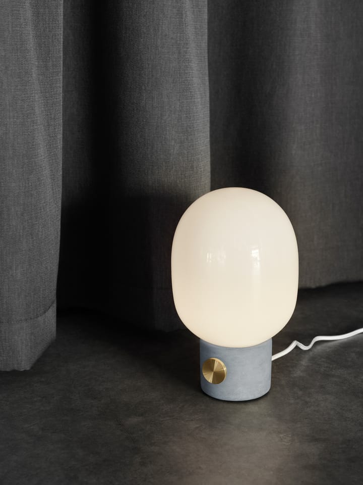 JWDA table lamp - concrete-brass - MENU