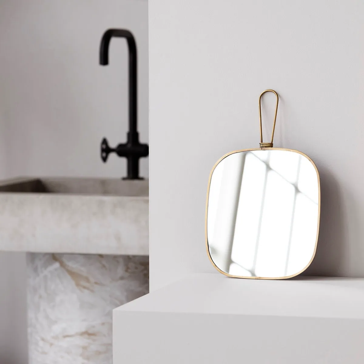 Meraki mirror 20x22 cm, brass Meraki