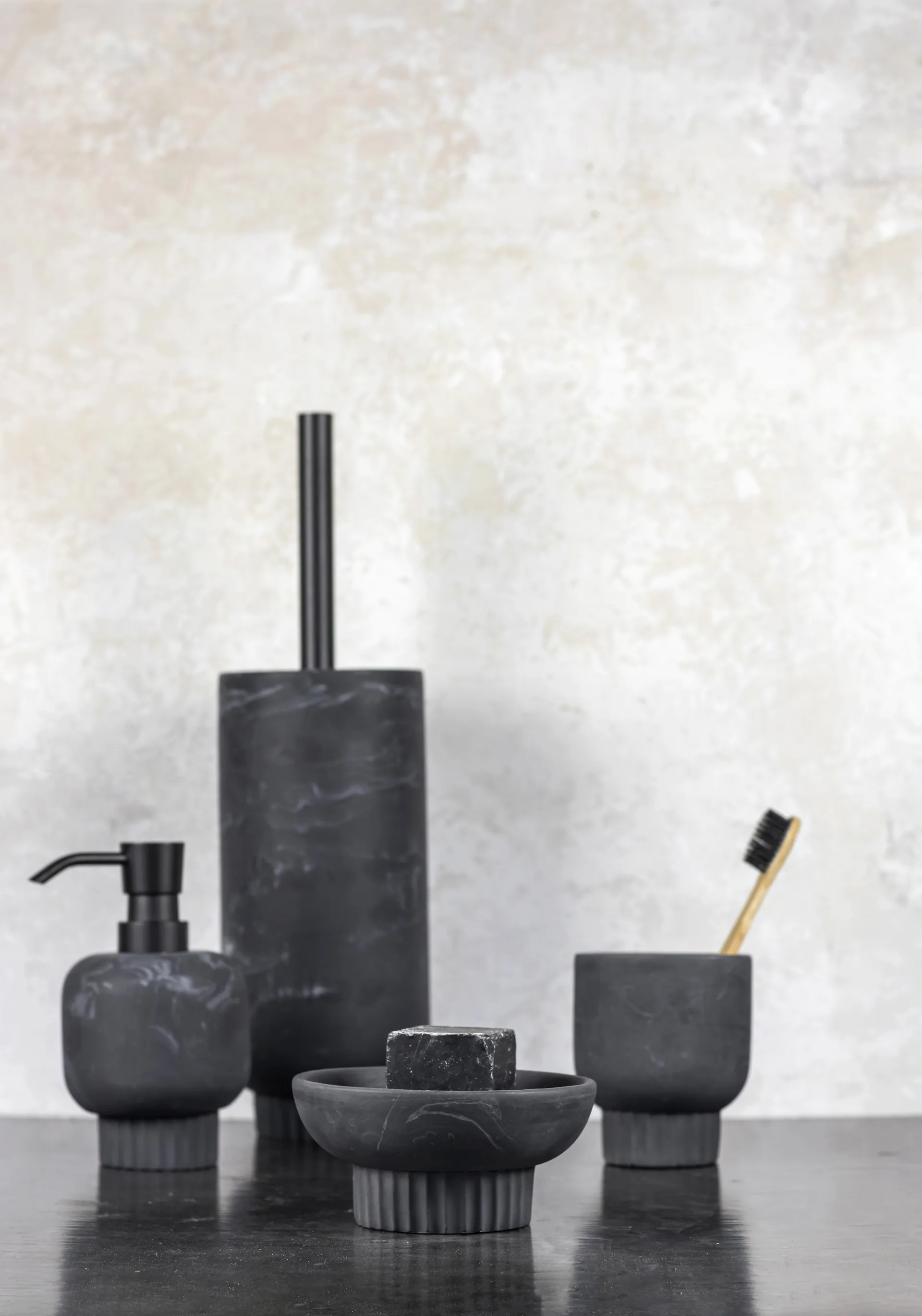 Attitude soap cup, Black Mette Ditmer