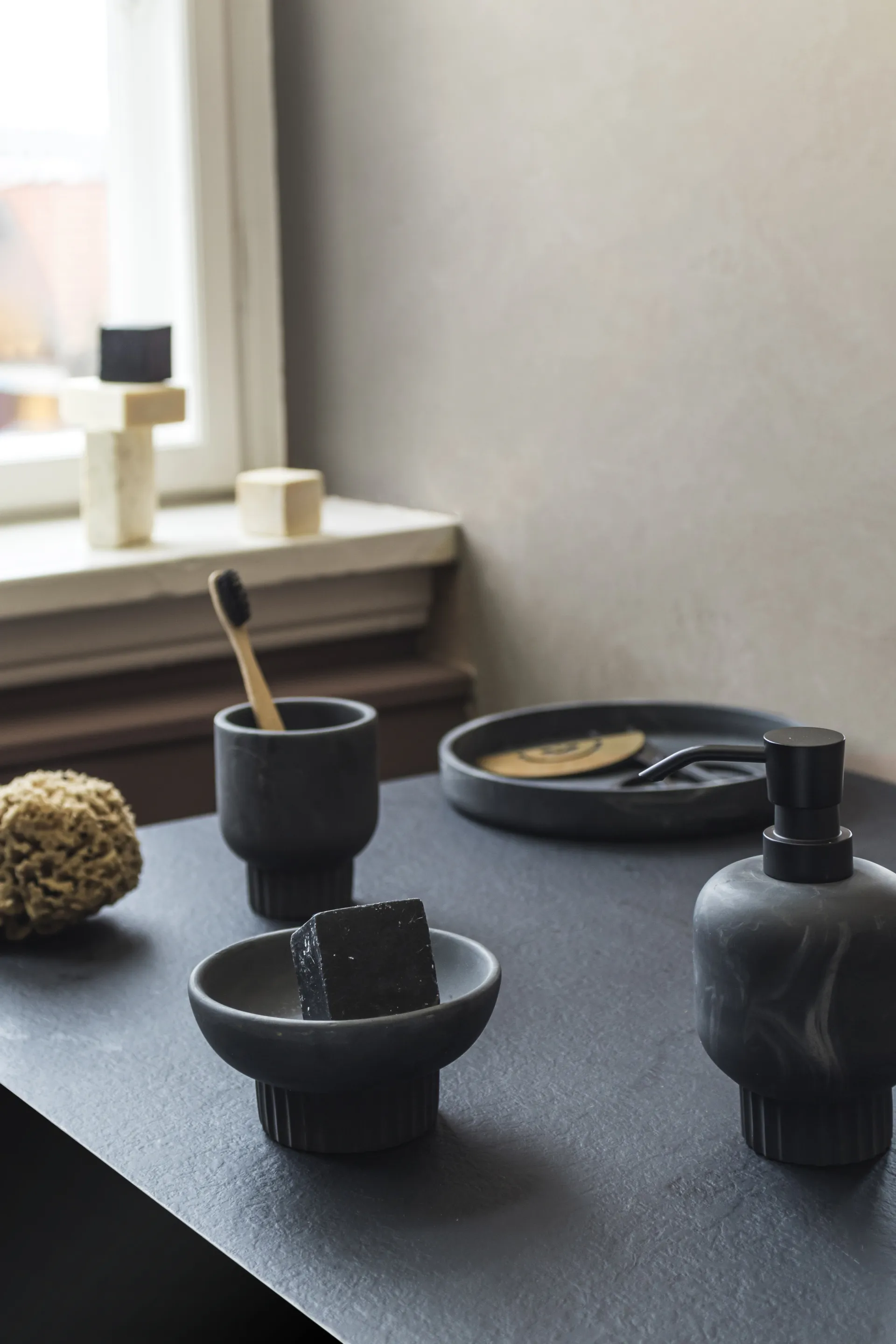 Attitude soap cup, Black Mette Ditmer