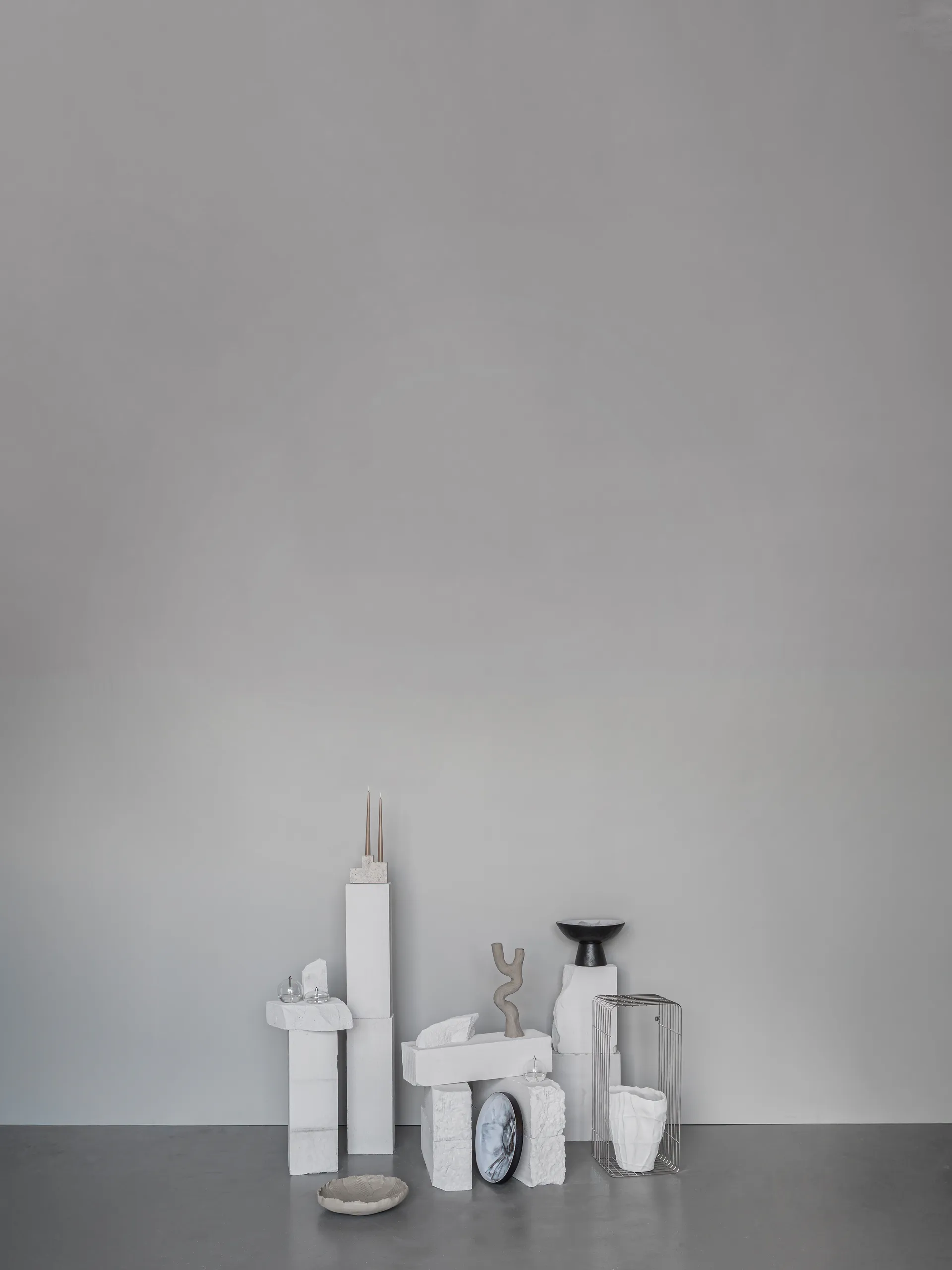 By Hand bowl on foot Ø31.5x20 cm, Off-white Mette Ditmer