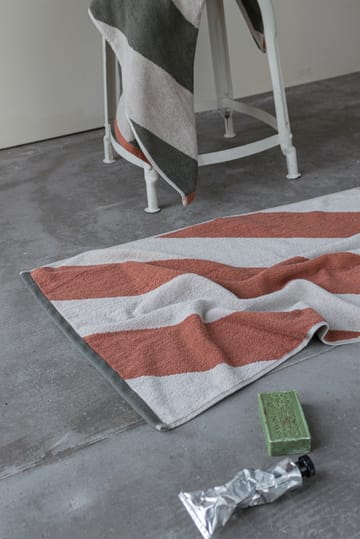 Diagonal bath mat 50x80 cm - Brick - Mette Ditmer