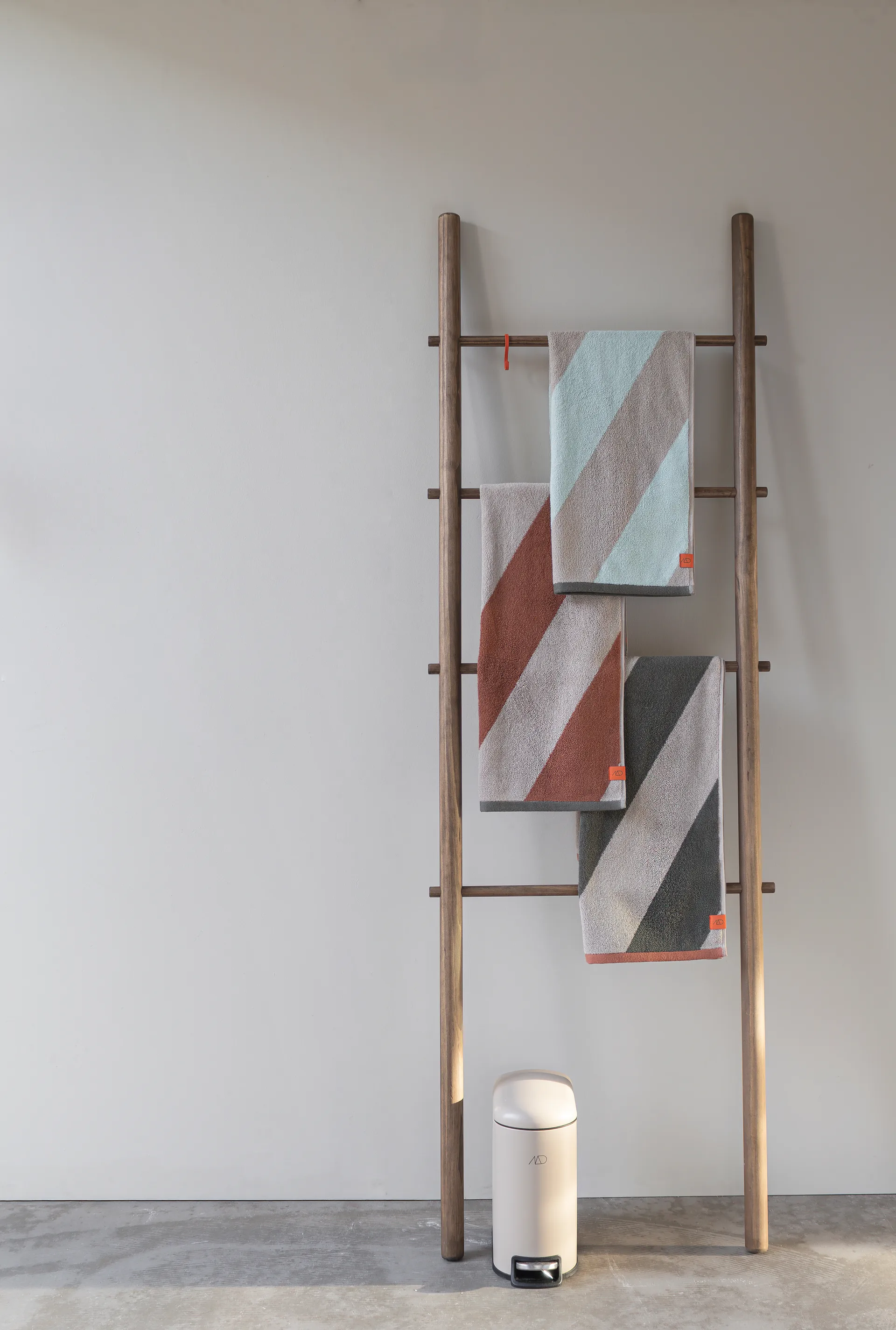 Diagonal towel, Dark olive, 70x133 cm Mette Ditmer