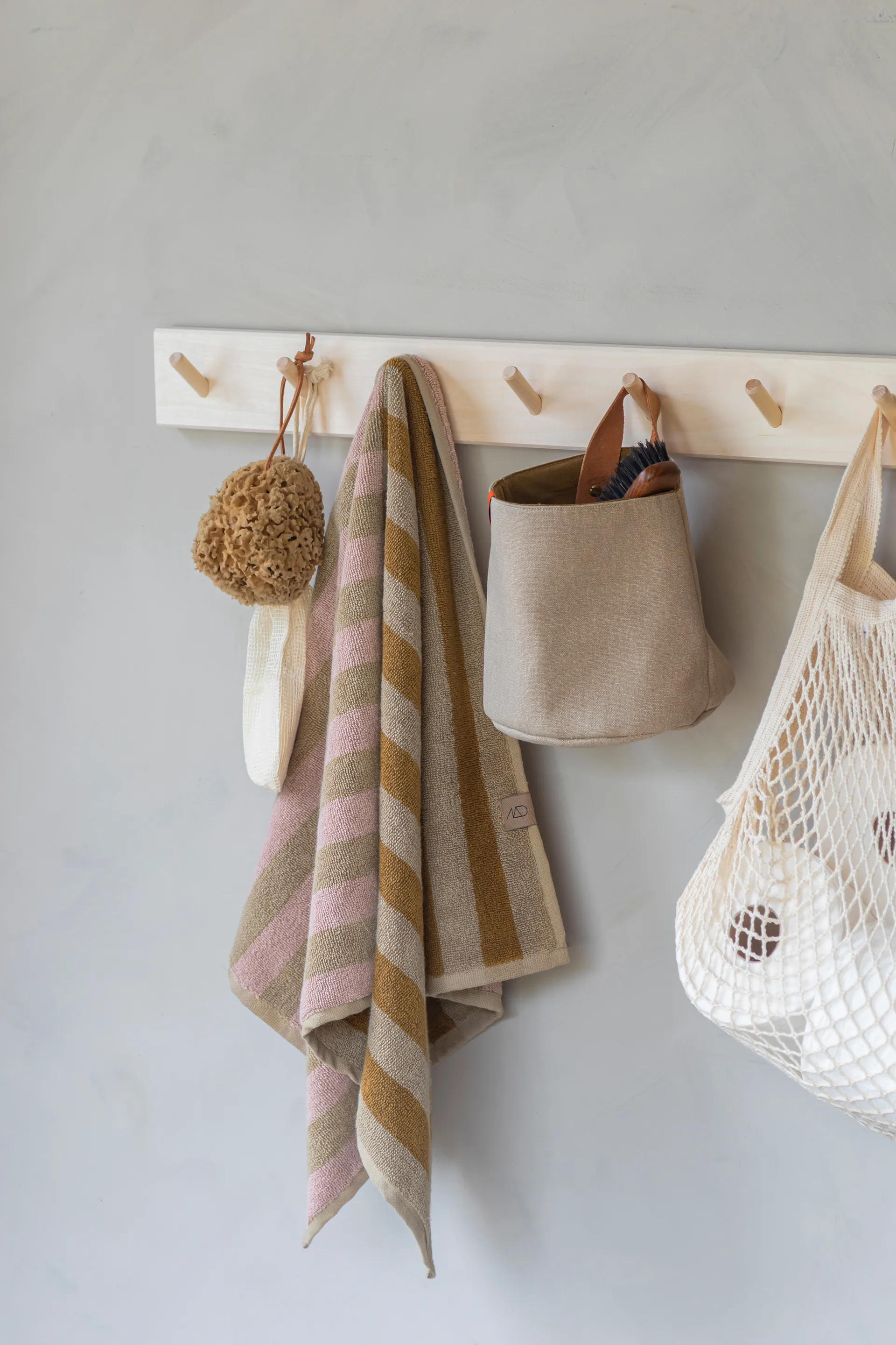 Disorder bath towel, Powder rose Mette Ditmer