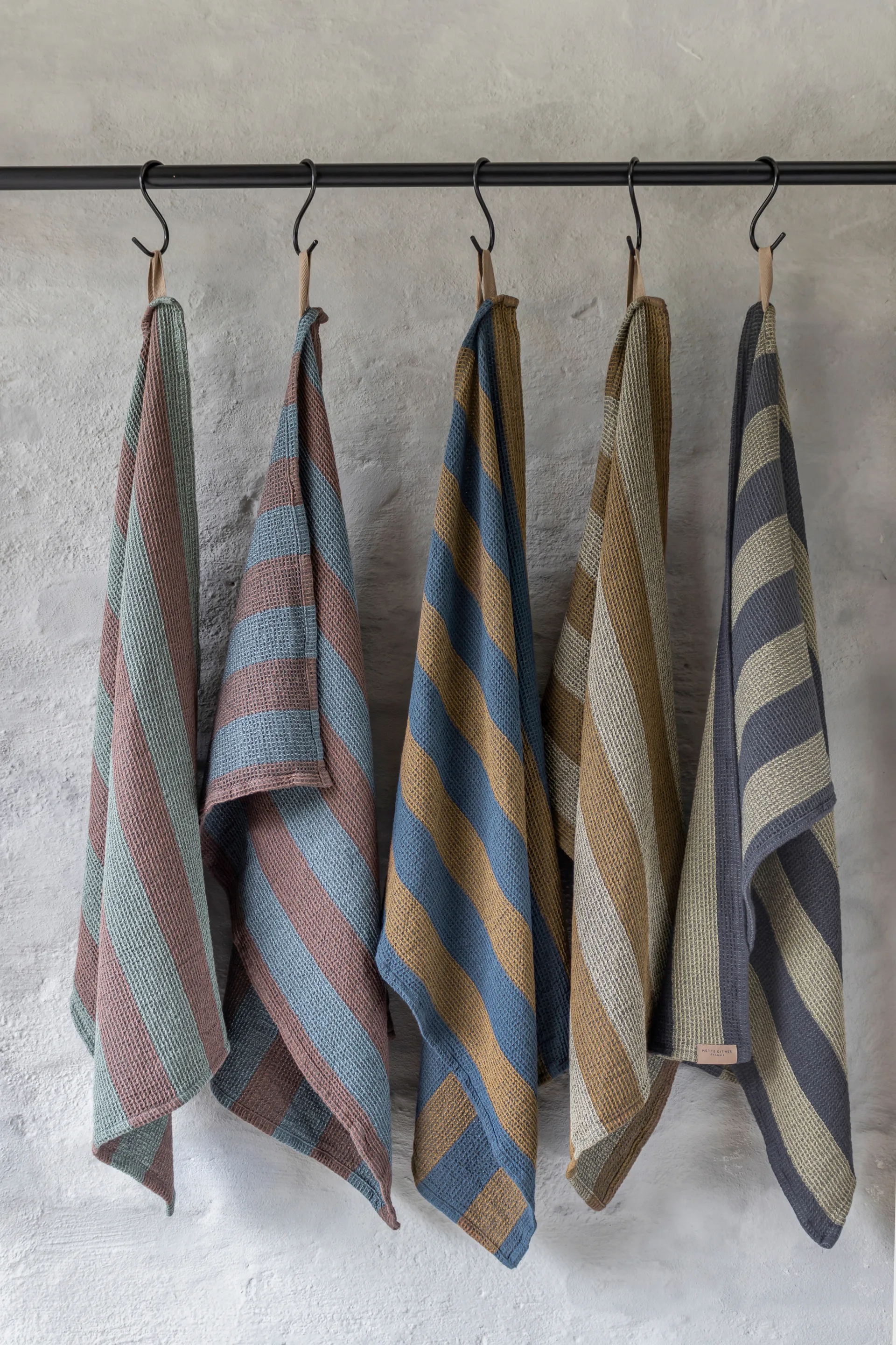 Elvira kitchen towel 50x70 cm, Pine green Mette Ditmer