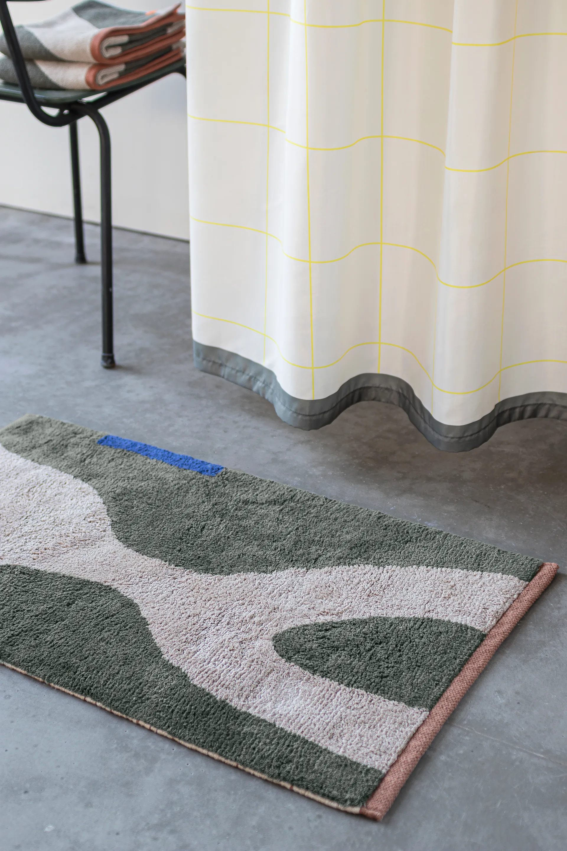 Figura mat rug, Dark olive, 50x80 cm Mette Ditmer