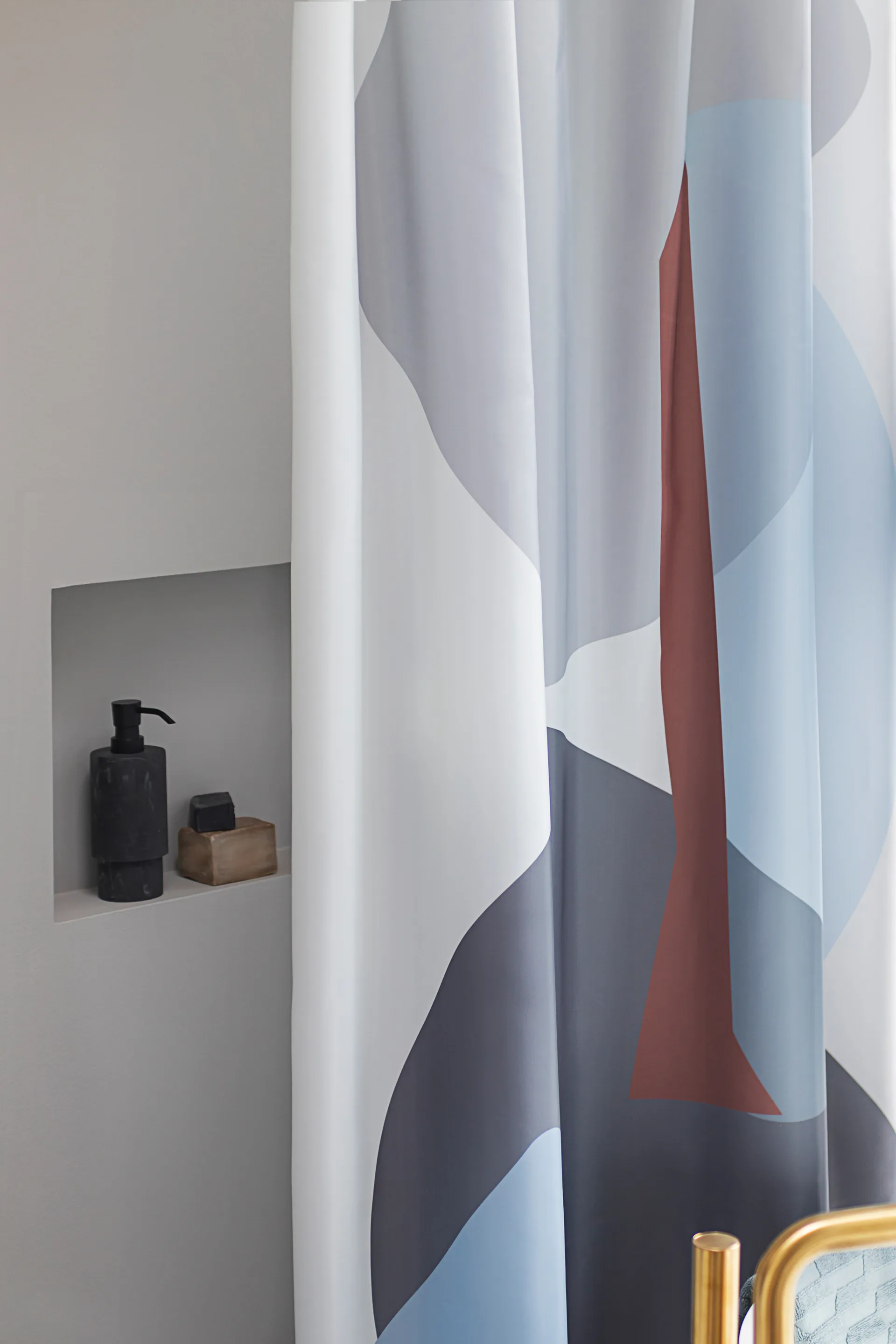 Gallery shower curtain 150x200 cm, Light grey Mette Ditmer