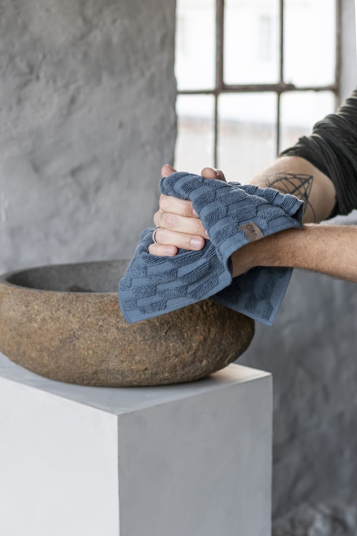 Geo towel 30x30 cm - Slate blue - Mette Ditmer