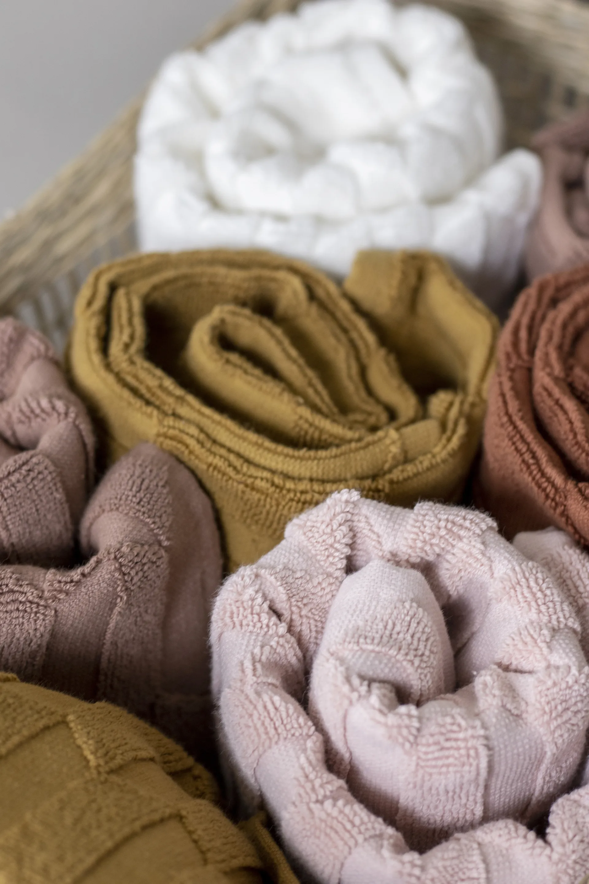 Geo towel 50x95 cm, Powder rose Mette Ditmer