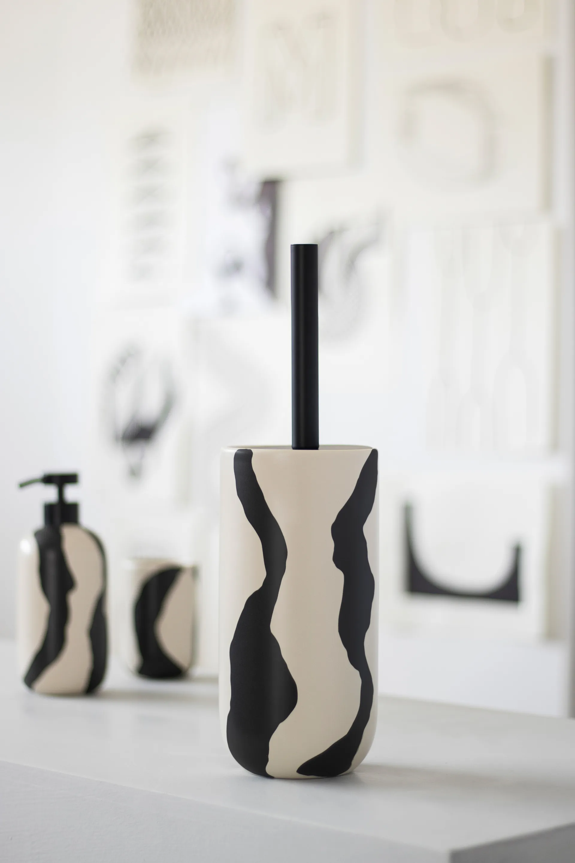 Icon toilet brush, Off-white Mette Ditmer