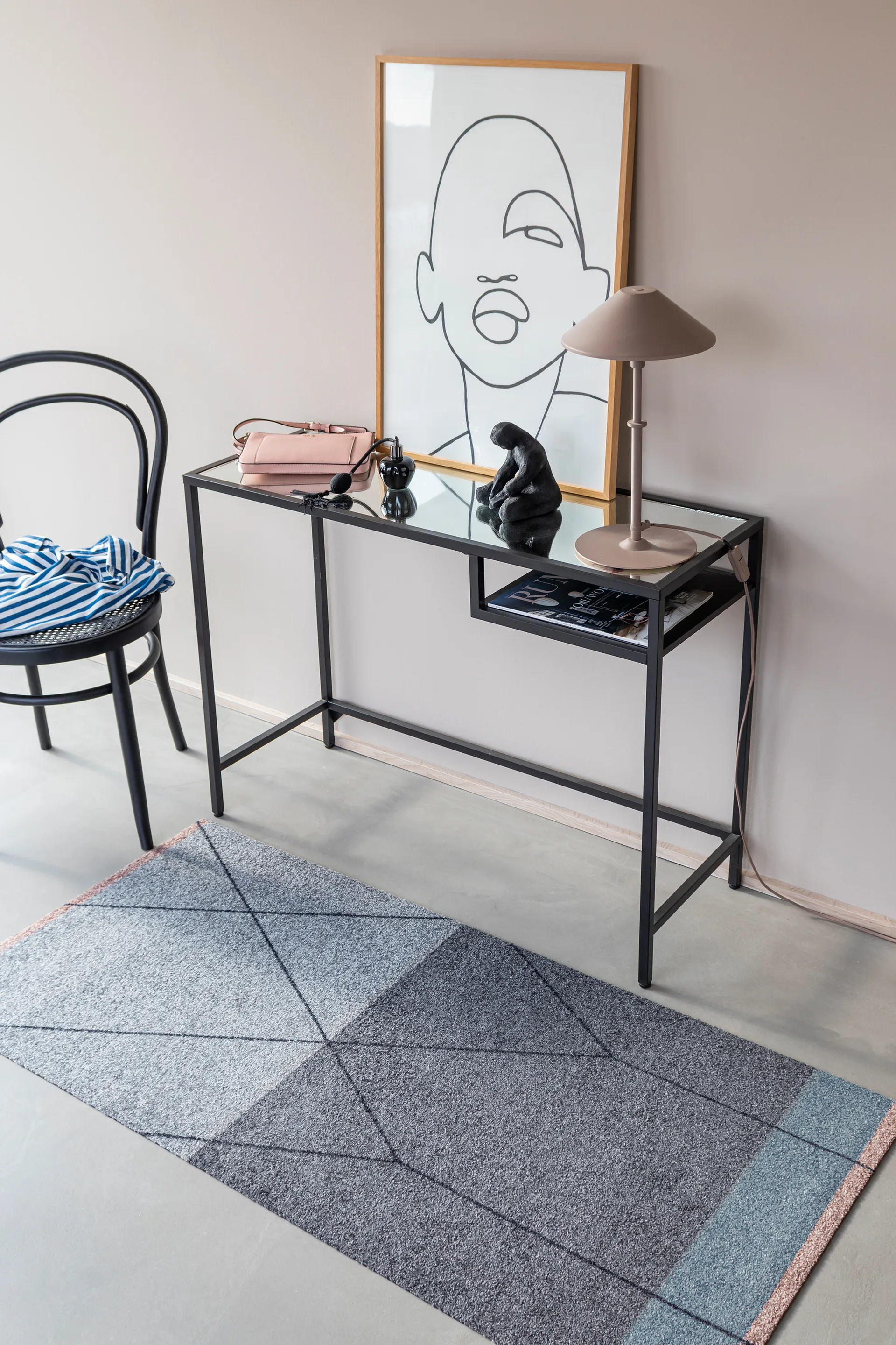Linea rug allround, Dark grey Mette Ditmer