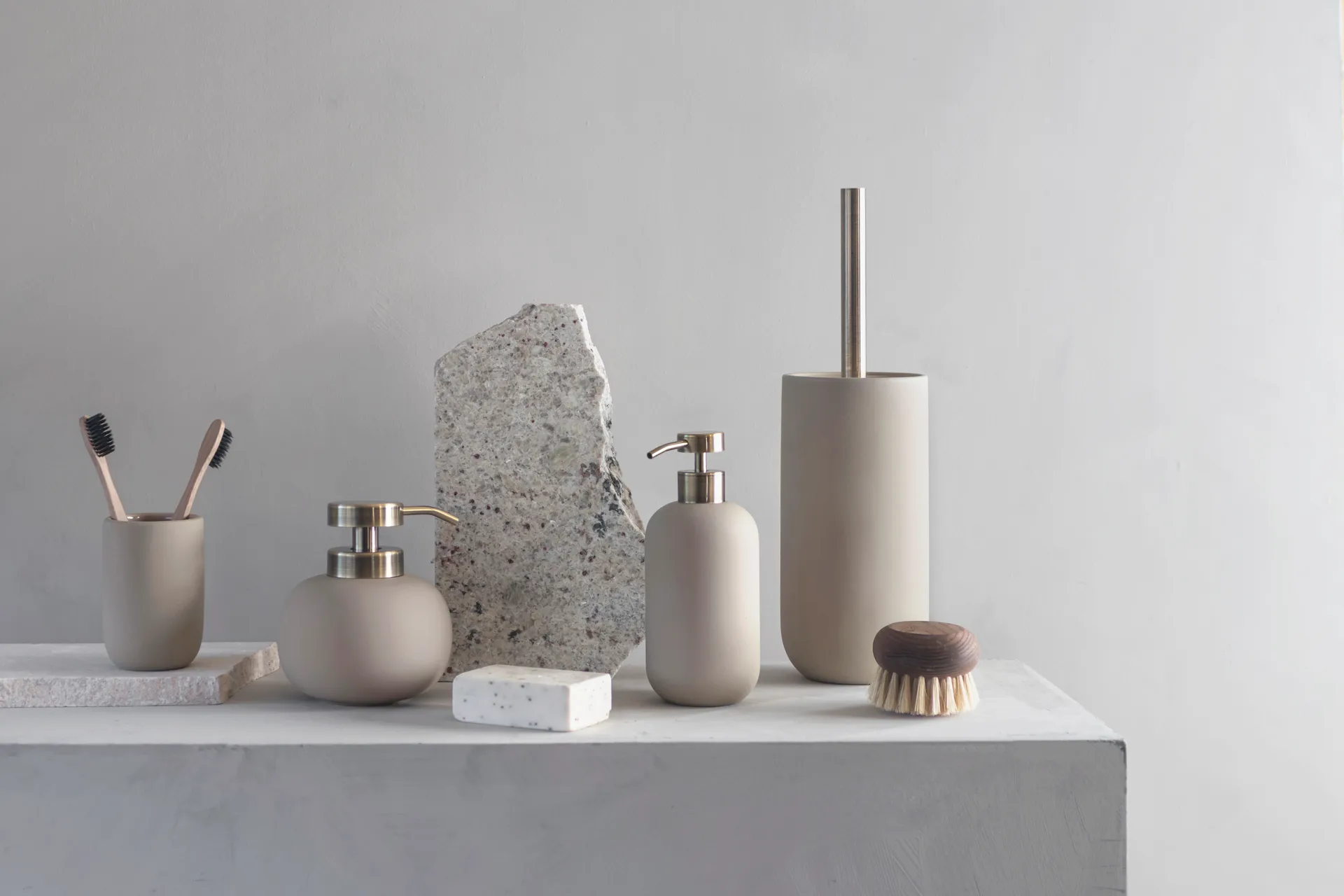 Lotus soap dispenser, Sand (off-white) Mette Ditmer