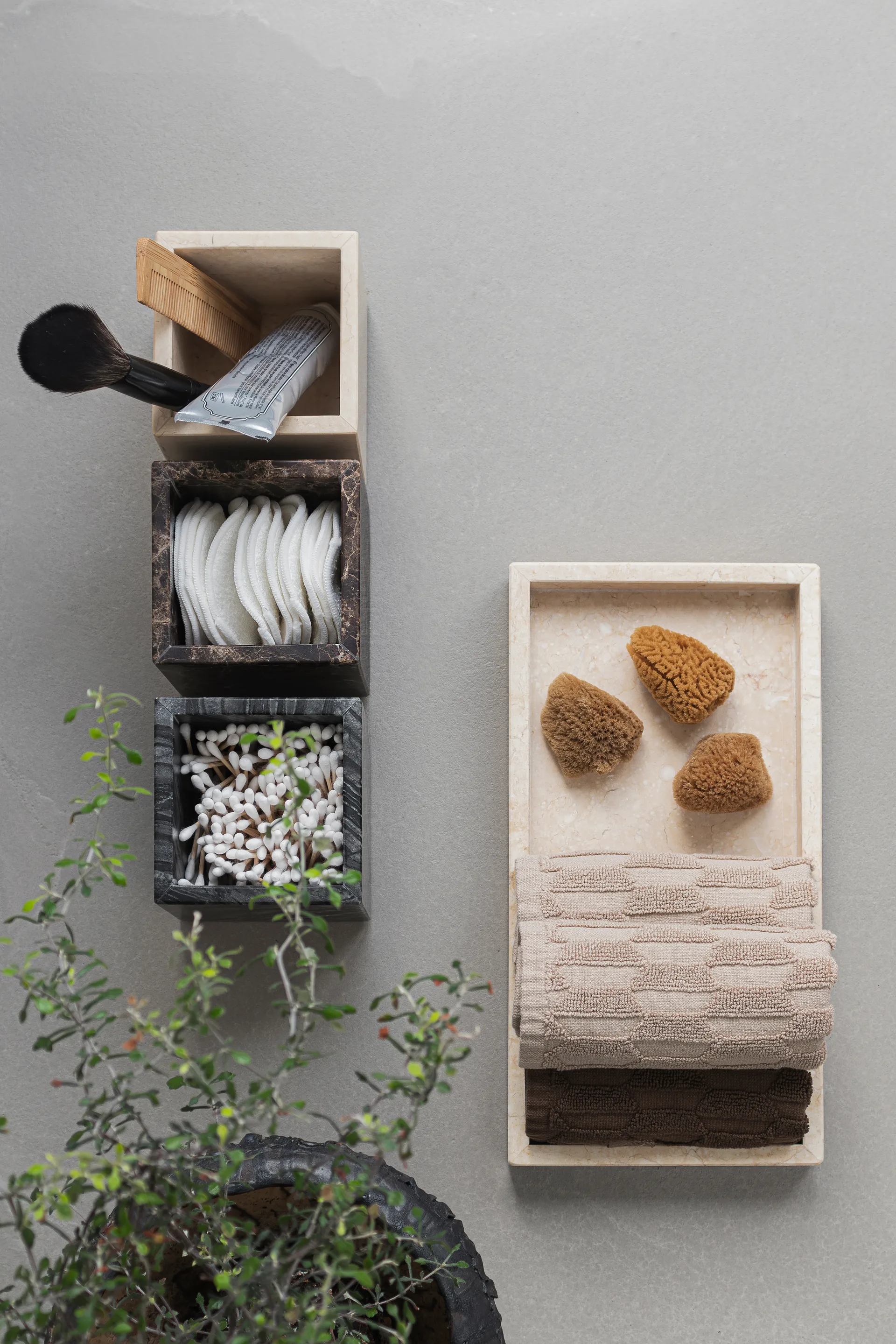 Marble cube 8.5x8.5 cm, Brown Mette Ditmer