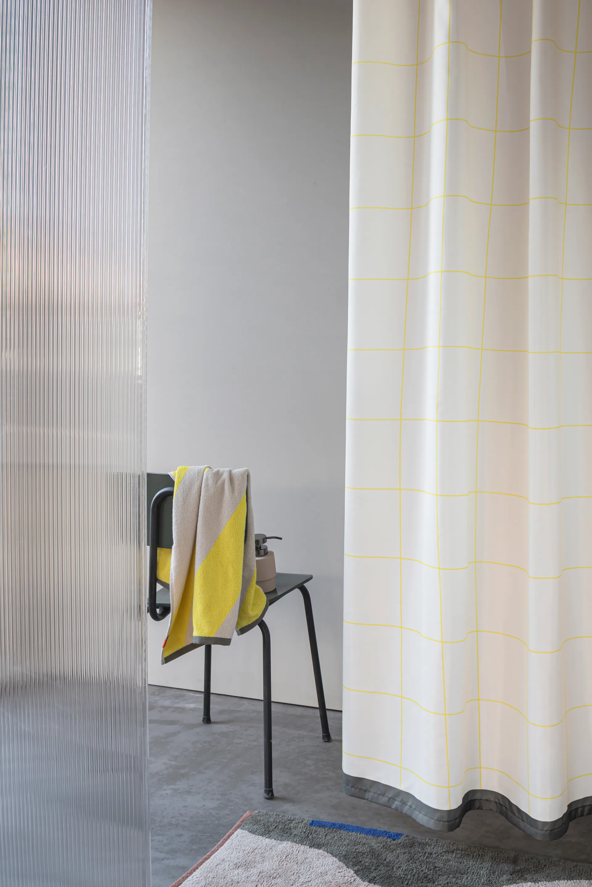 Mesh shower curtain 150x200 cm, Yellow Mette Ditmer