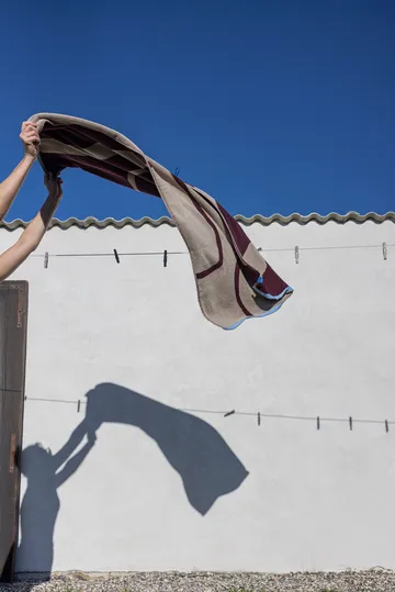 Nova Arte bath towel 70x133 cm - Wine-sand - Mette Ditmer