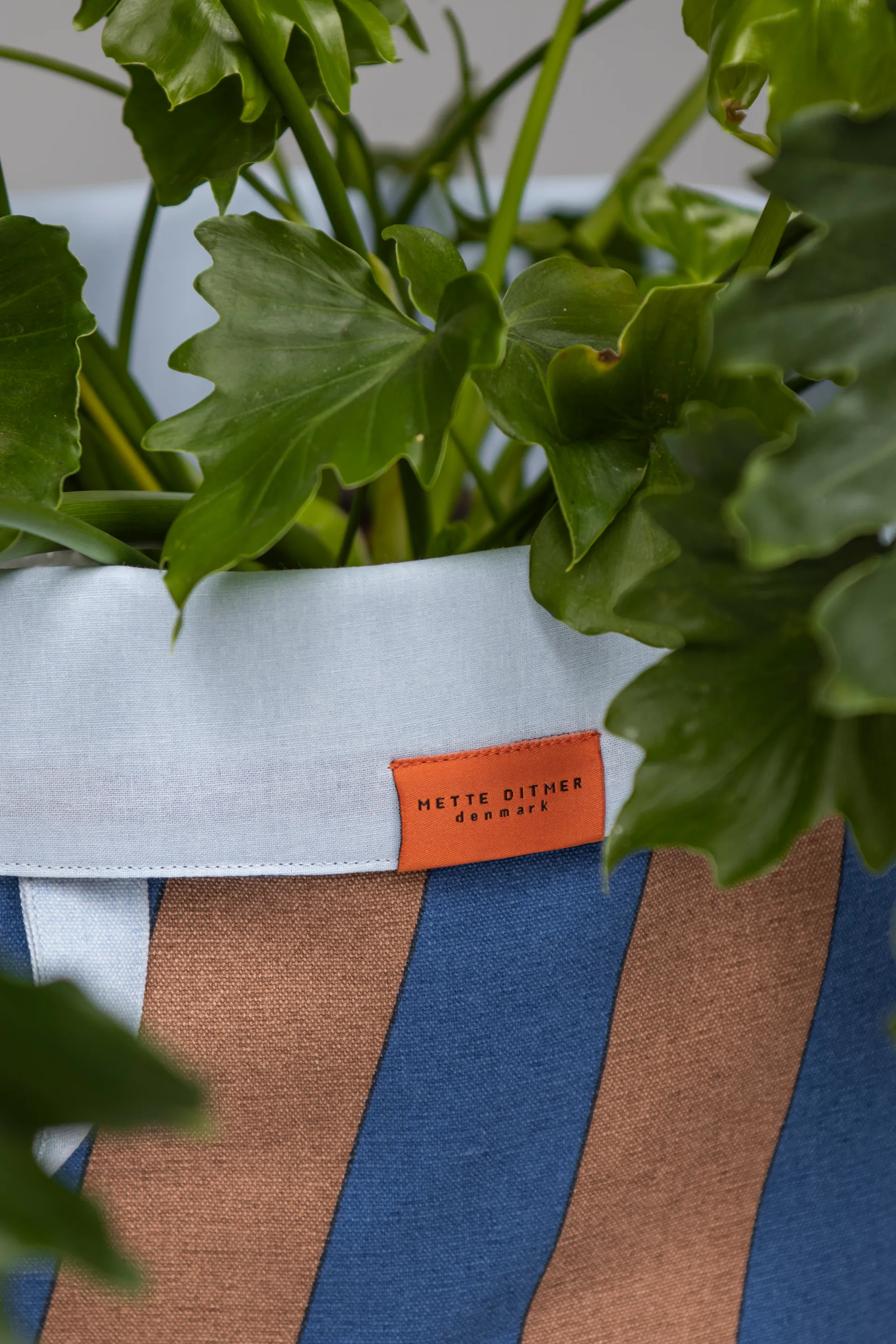 Nova Arte laundry basket 40x40x50 cm, Cobalt-blush Mette Ditmer