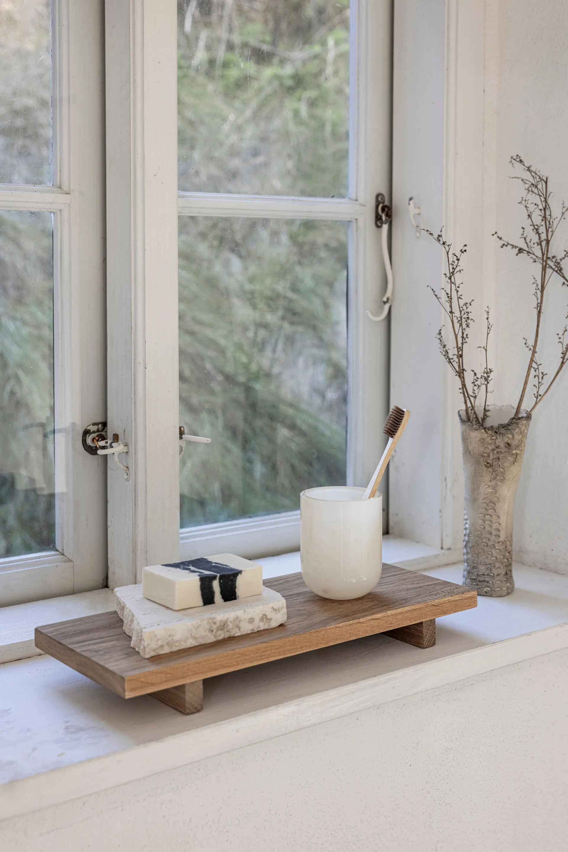 Opal toothbrush holder, Linen Mette Ditmer