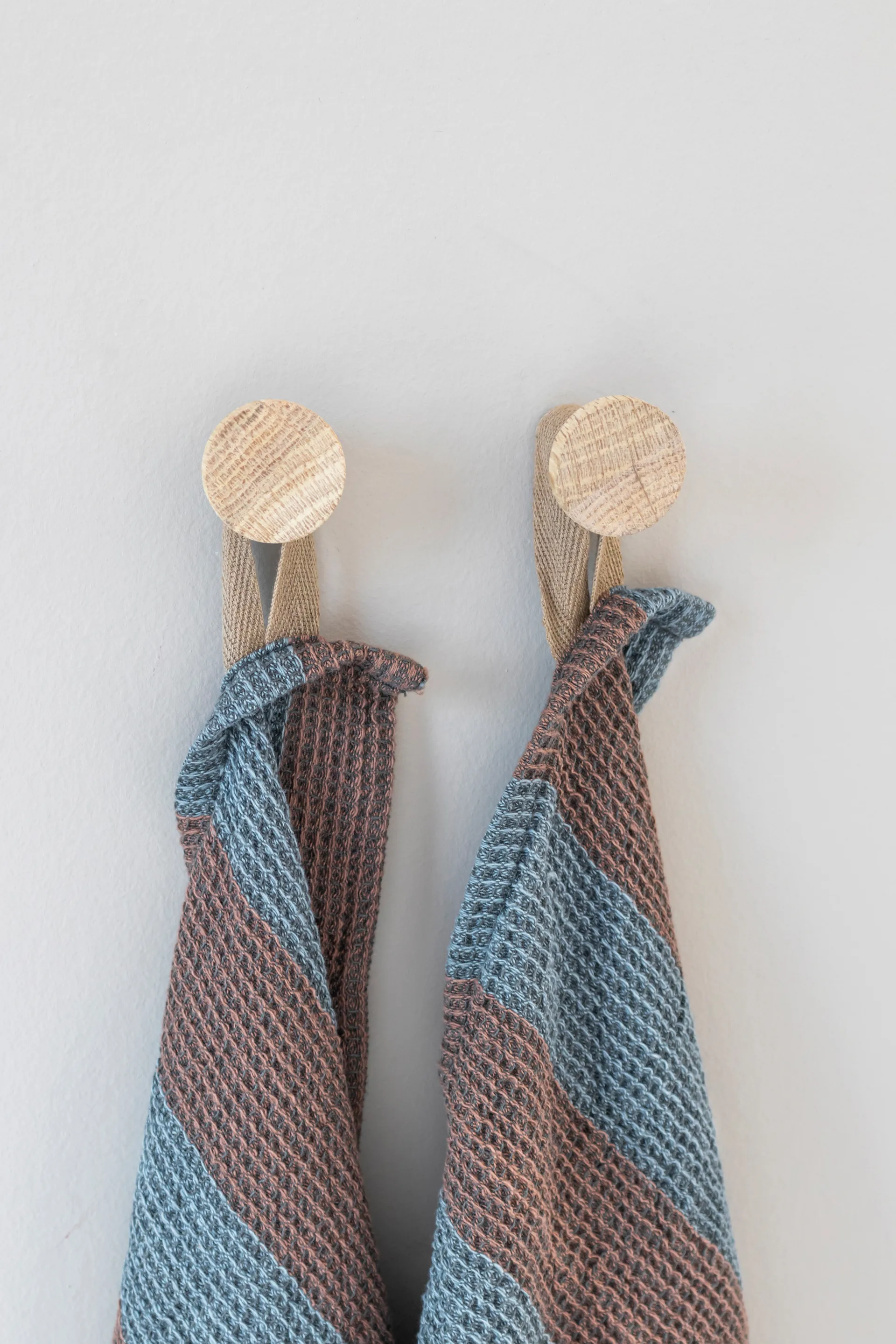 Point hook short 2 pack, Oak Mette Ditmer