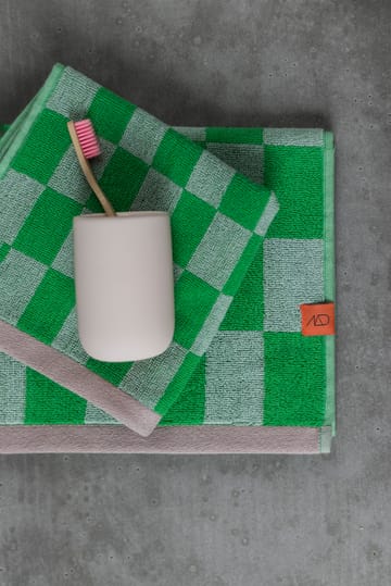Retro towel 50x90 cm - Classic green - Mette Ditmer