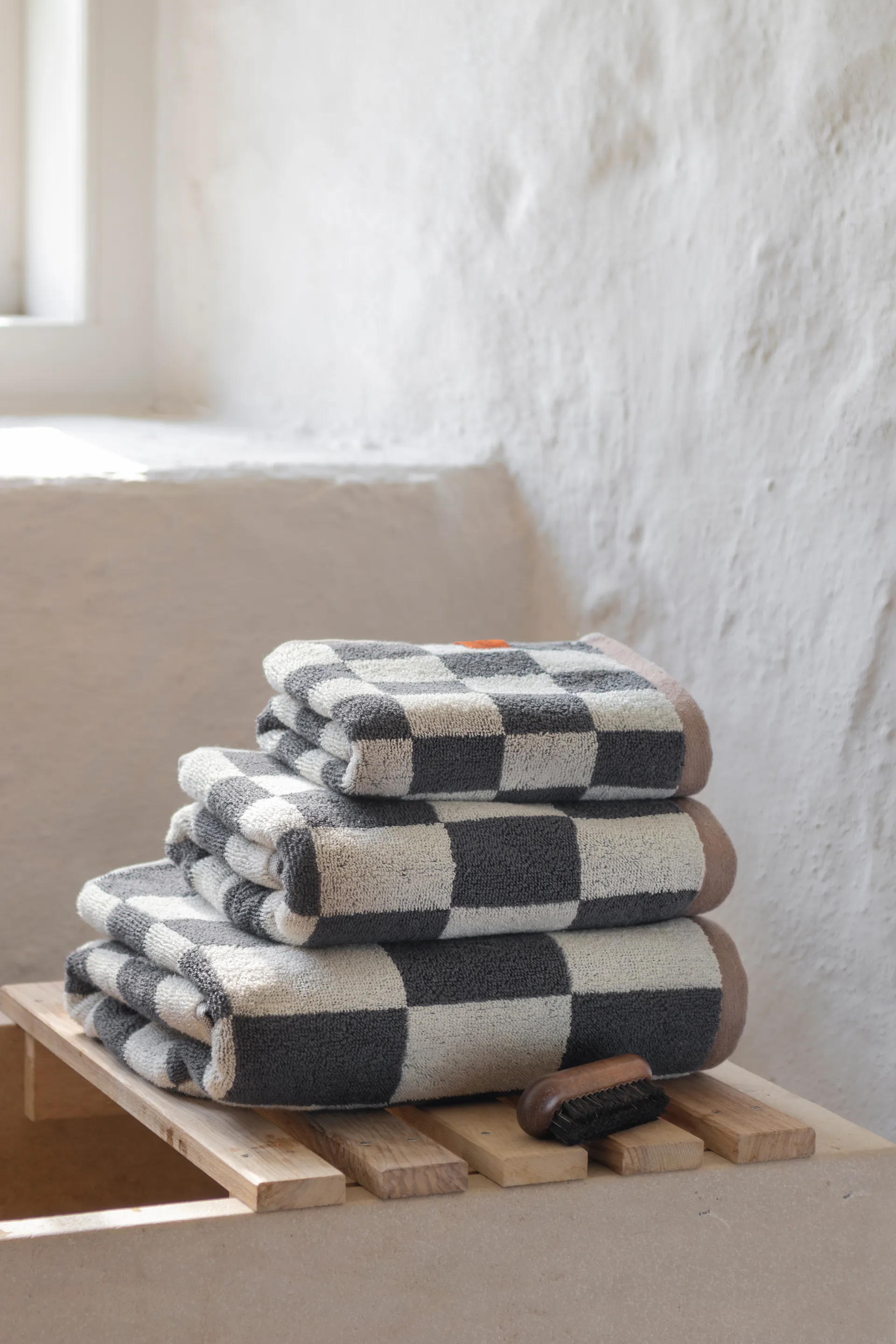 Retro towel, Dark grey, 40x55 cm, 2-pack Mette Ditmer