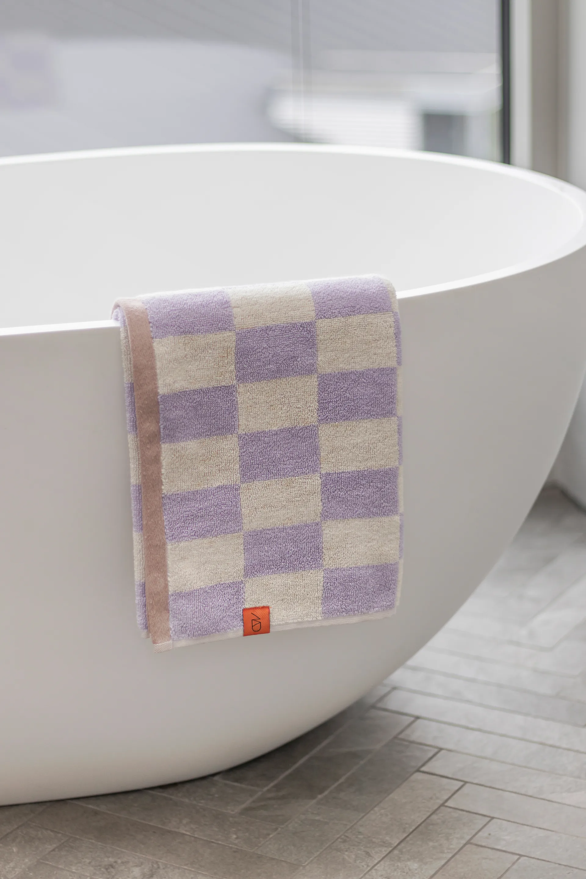 Retro towel, Lilac, 70x133 cm Mette Ditmer