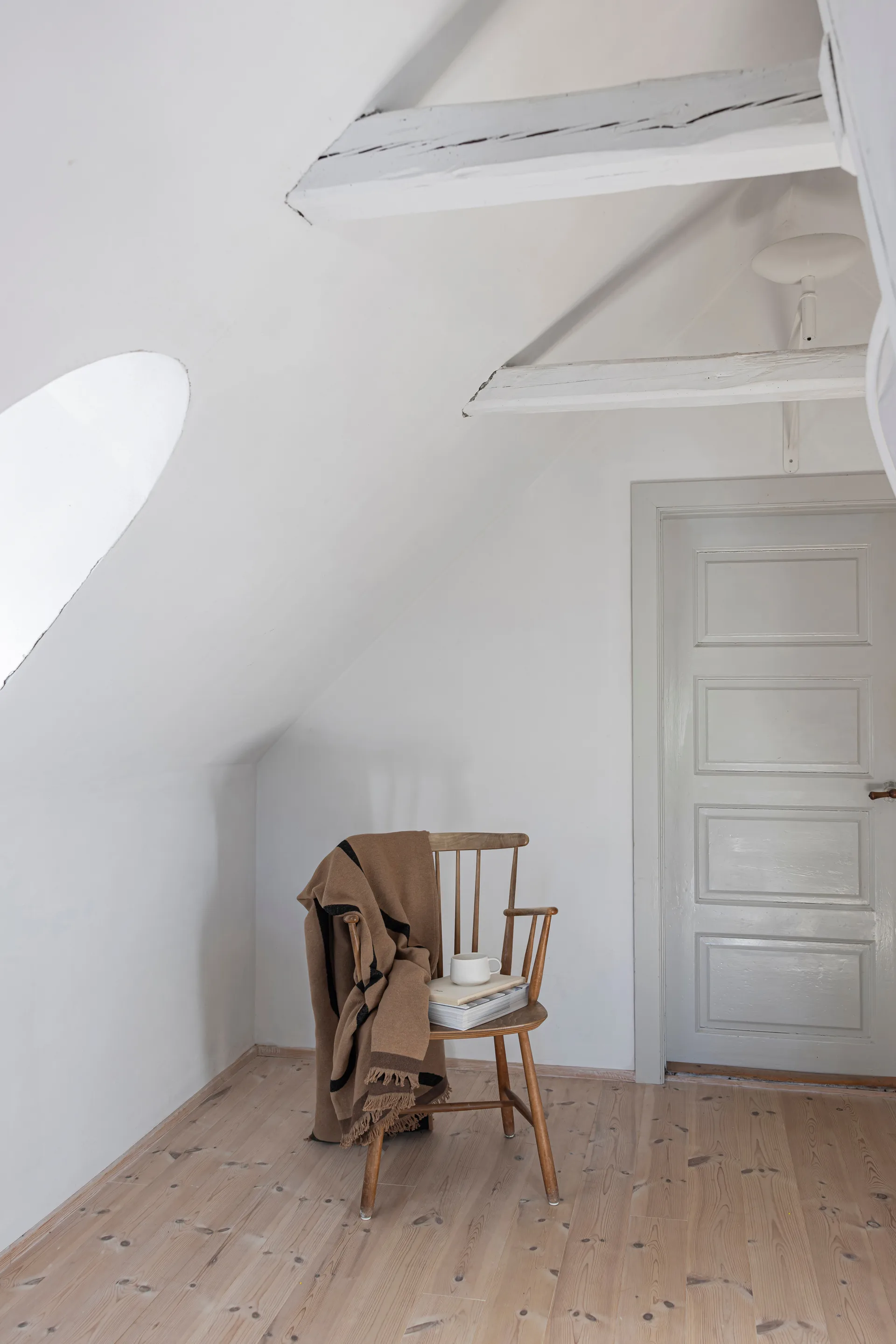 Shadow throw blanket, Latte-black, 130x175 cm Mette Ditmer