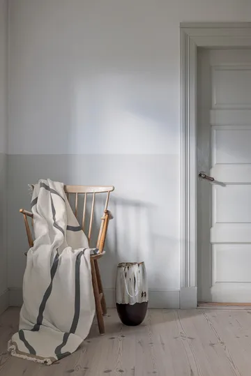 Shadow throw blanket - Off-white grey, 130x175 cm - Mette Ditmer