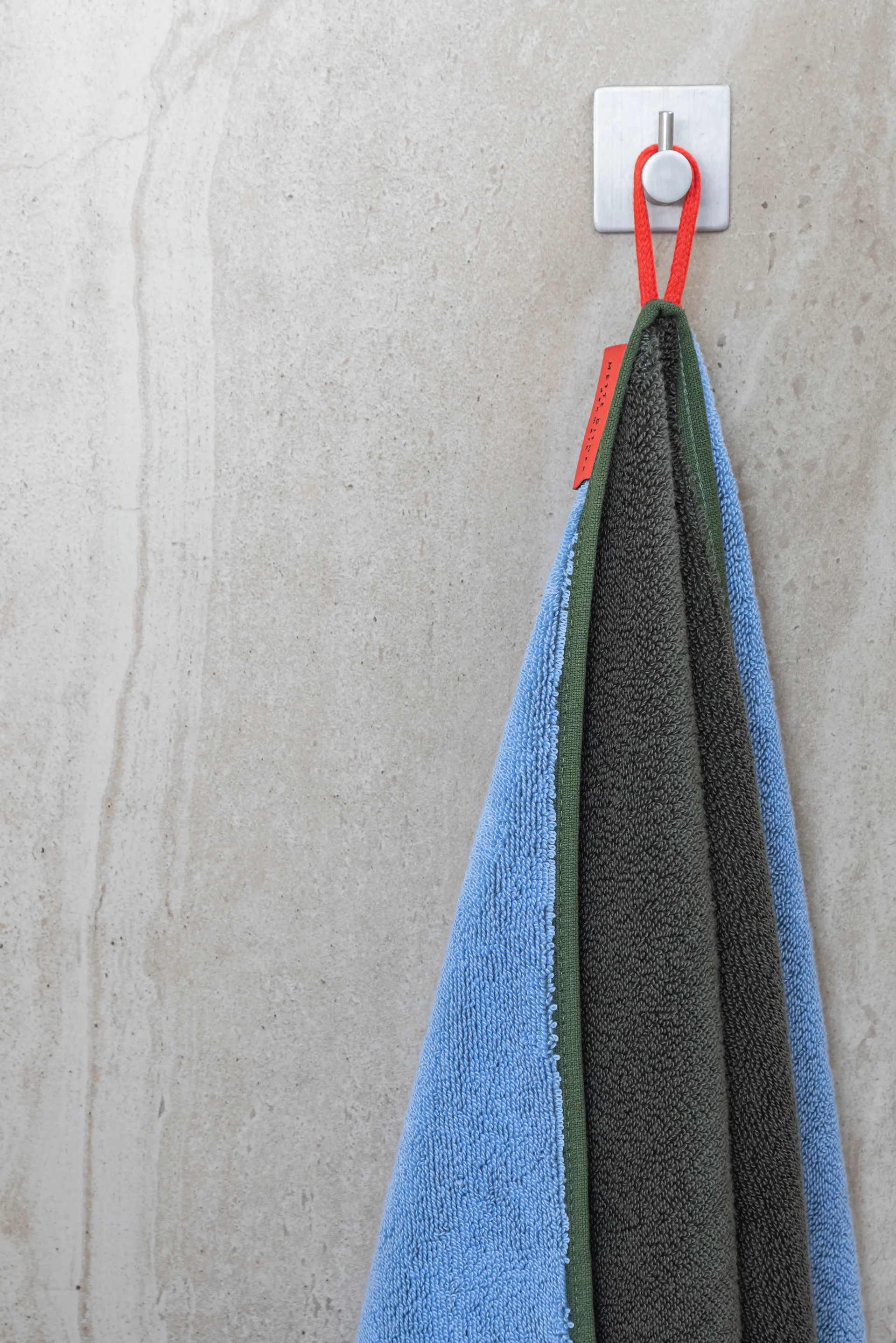 Soft bath towel 70x133 cm, Dark olive-light blue Mette Ditmer