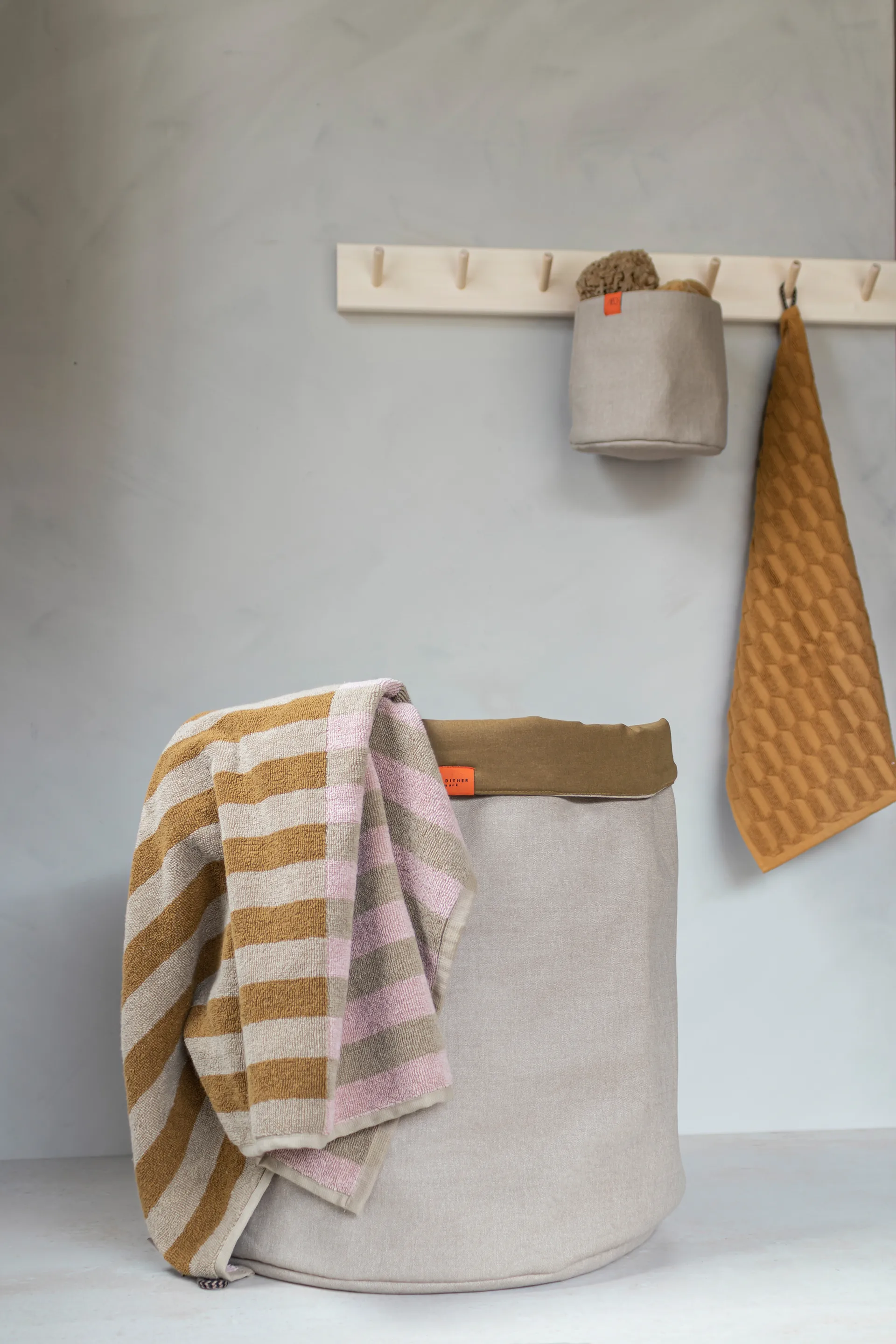 Sort It laundry basket, Sand Mette Ditmer