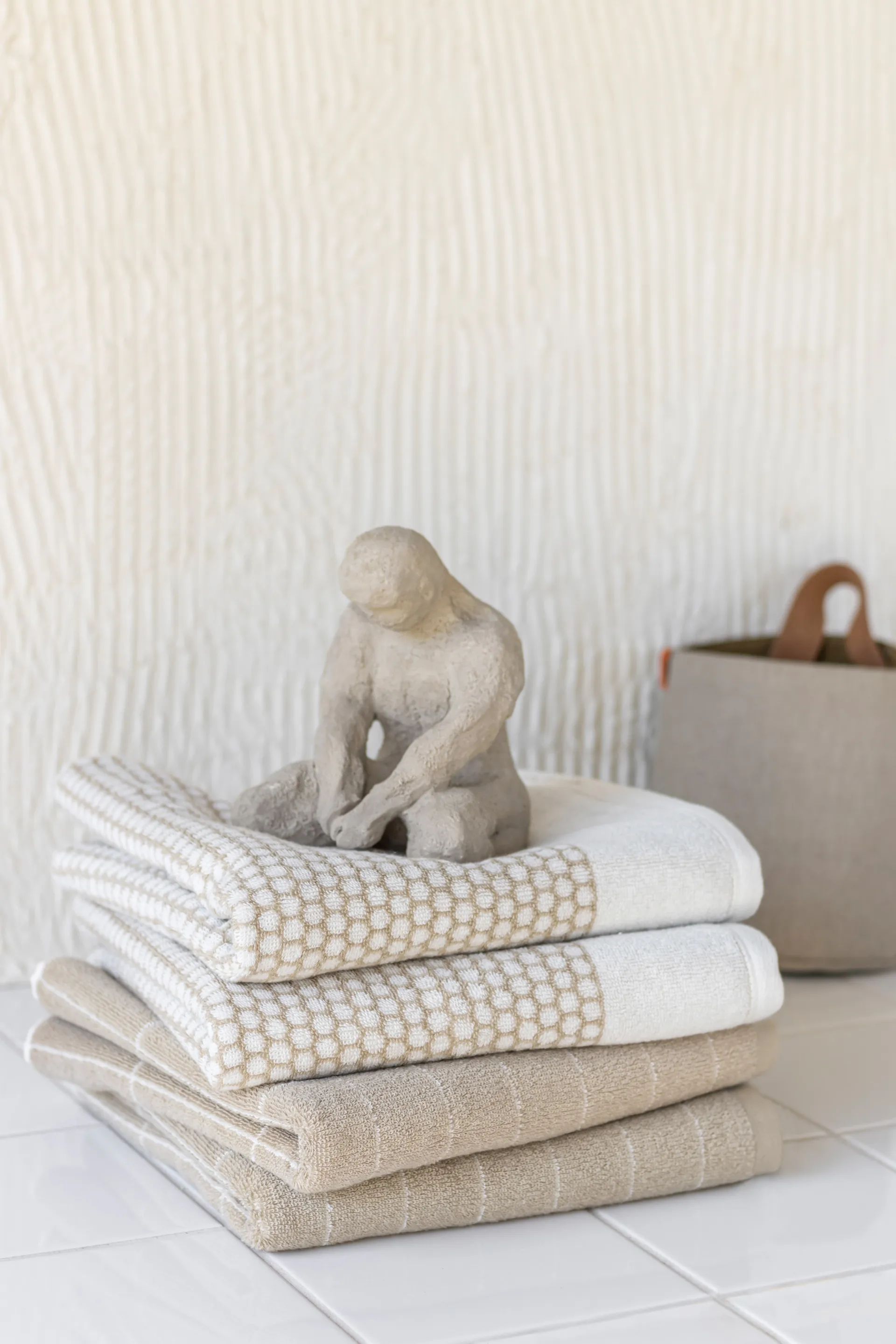 Tile Stone guest towel 38x60 cm 2 pack, Sand-off white Mette Ditmer