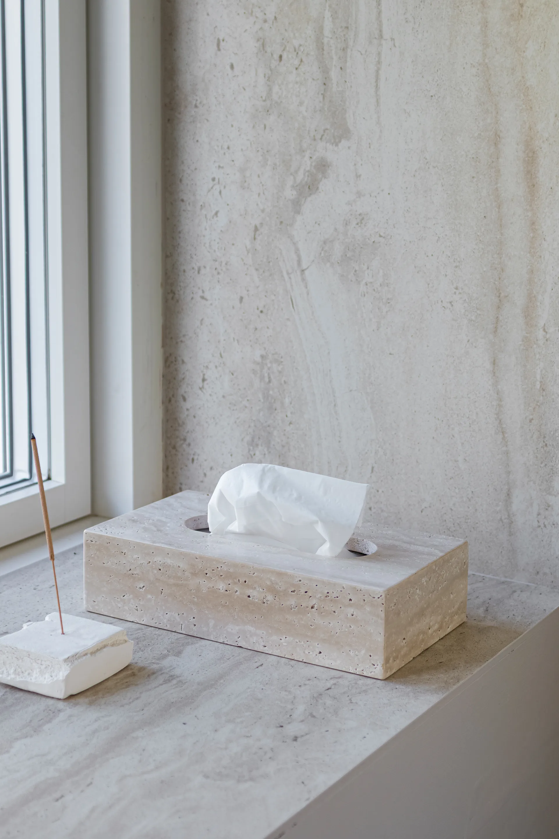 Travertine tissue box 14x25.5 cm, Linen Mette Ditmer