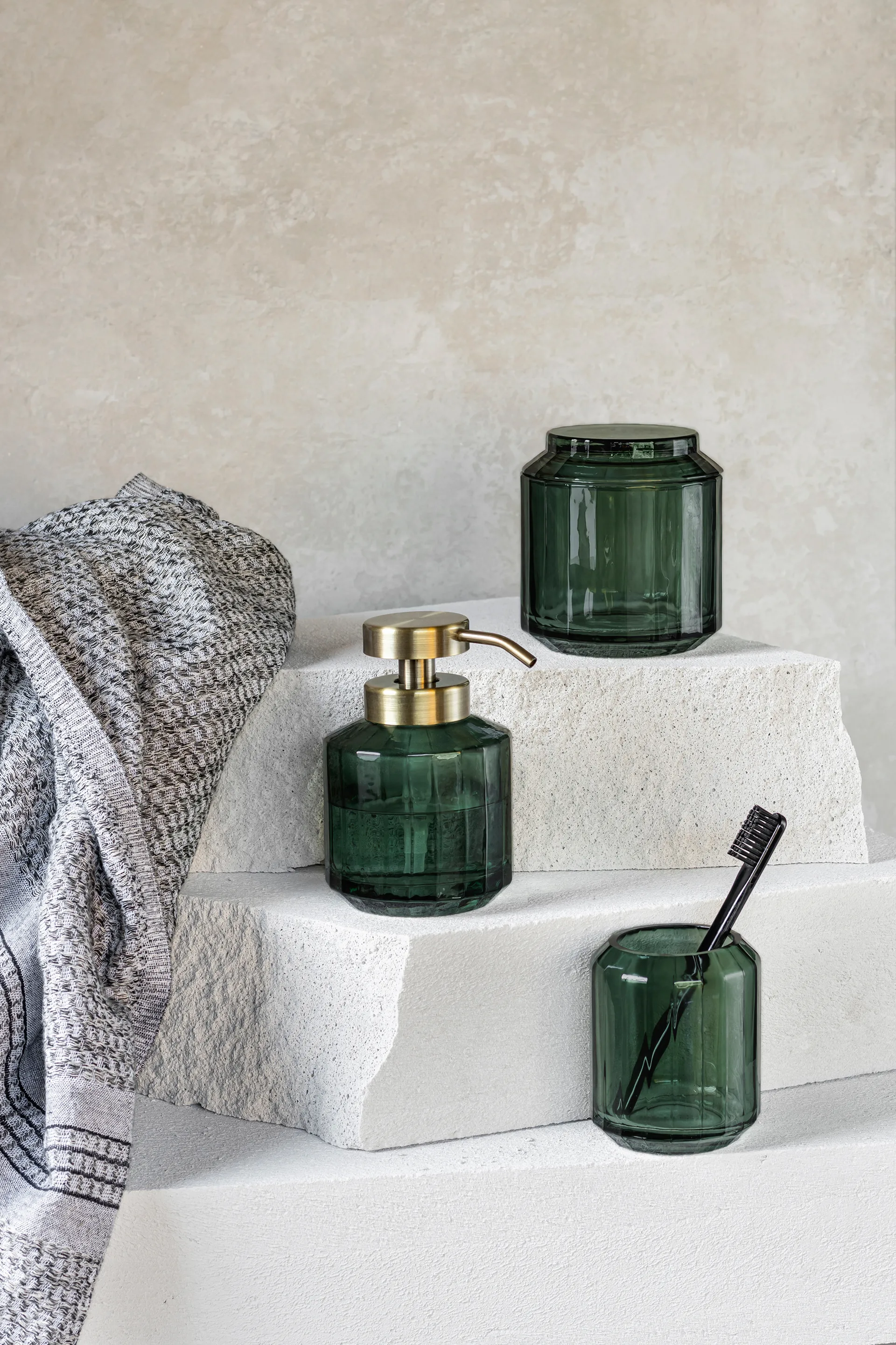 Vision soap dispenser low, Dark forest Mette Ditmer