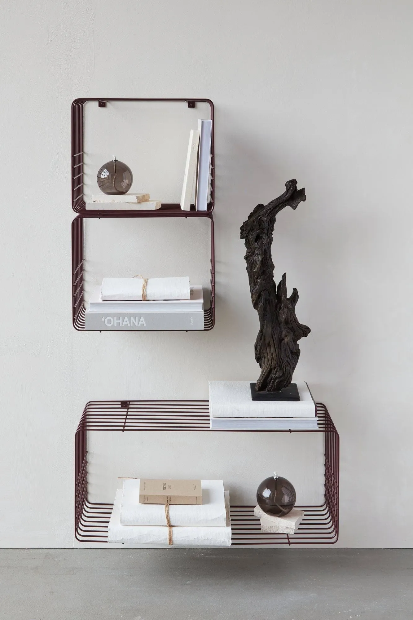 Wire shelf, Short, red, 26x38x30.5 cm Mette Ditmer