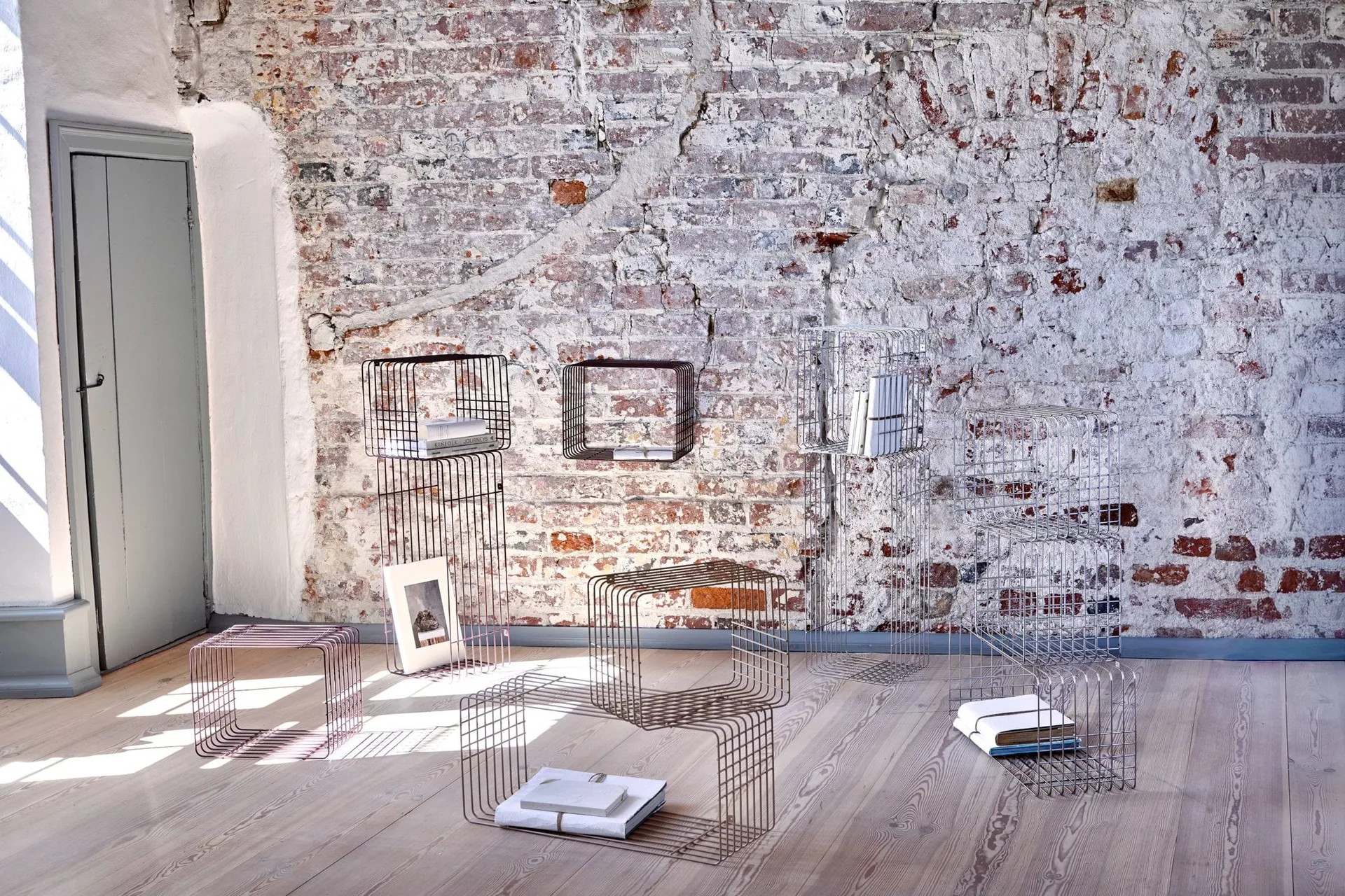 Wire shelf, Short, red, 26x38x30.5 cm Mette Ditmer