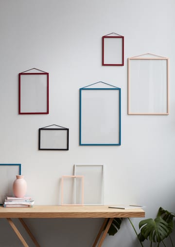 Moebe frame A5 16.5x22.7 cm - Transparent. Red - MOEBE