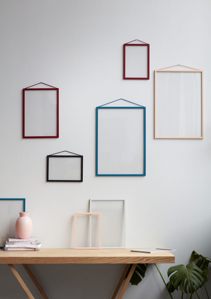 Moebe frame A5 16.5x22.7 cm, Transparent. Red MOEBE