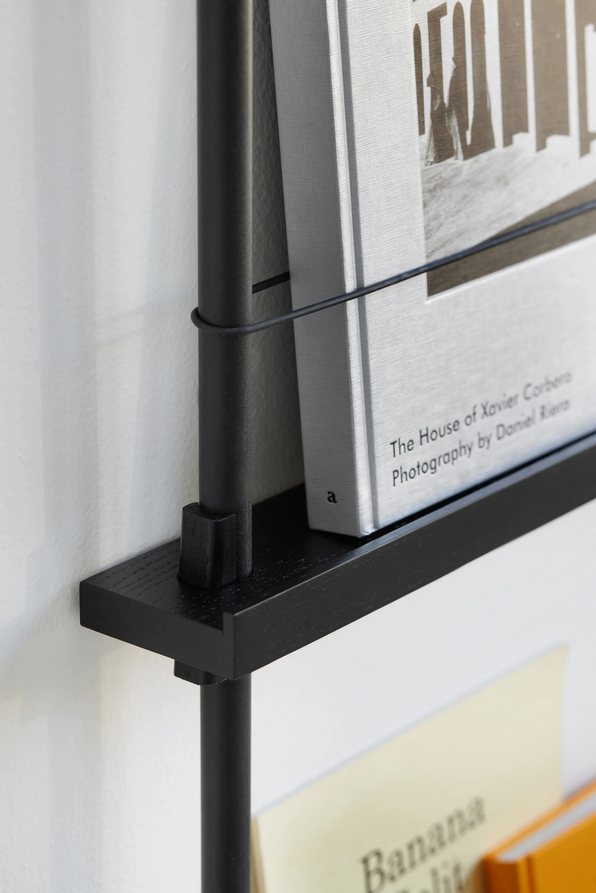 Moebe magazine rack, Black-black MOEBE