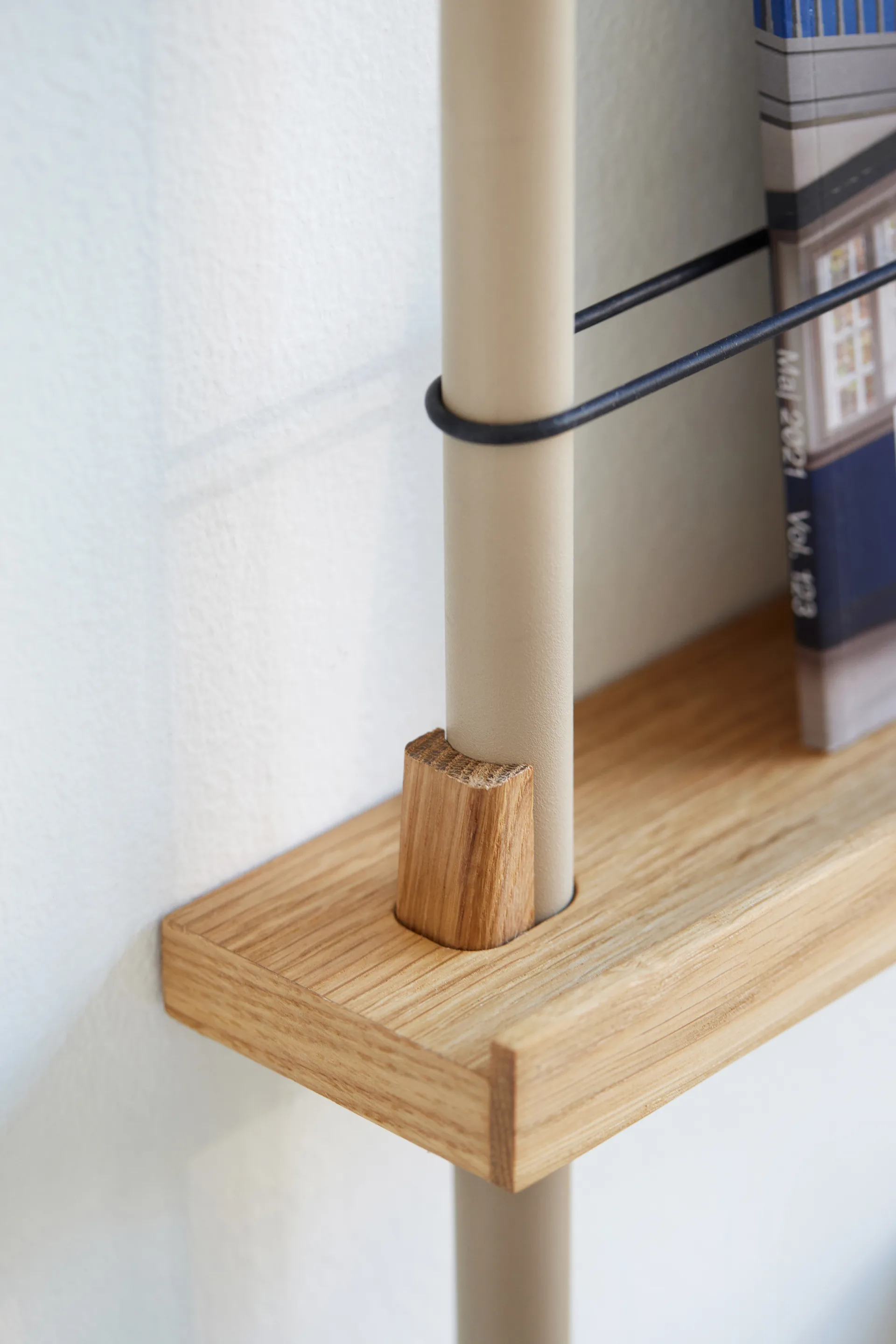 Moebe magazine rack, Smoked oak-grey MOEBE