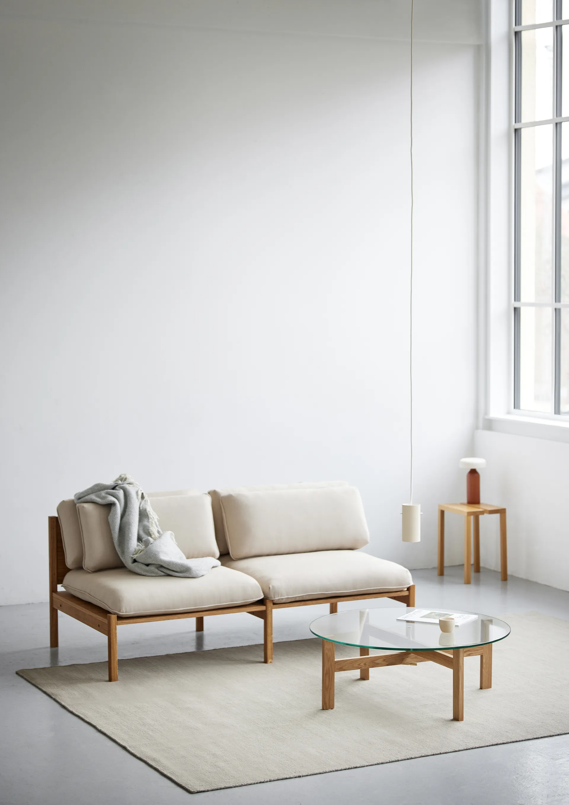 Moebe Round coffee table Ø88 cm, Oak MOEBE