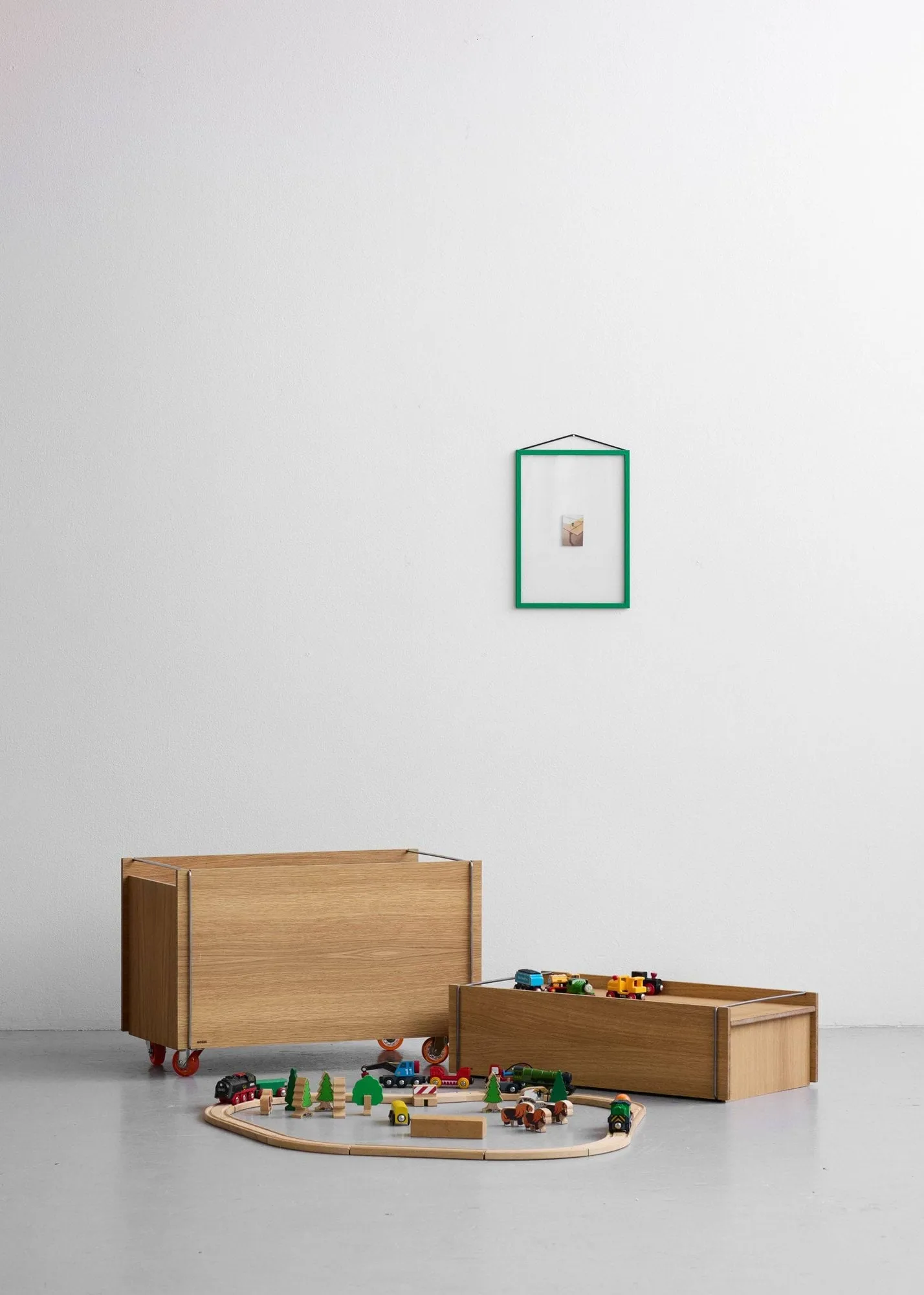 Moebe storage box, Oiled oak-stainless steel, low, 16,5x60x31 cm MOEBE