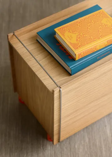 Moebe storage box - Oiled oak-stainless steel, with castors, 33x60x31 cm - MOEBE