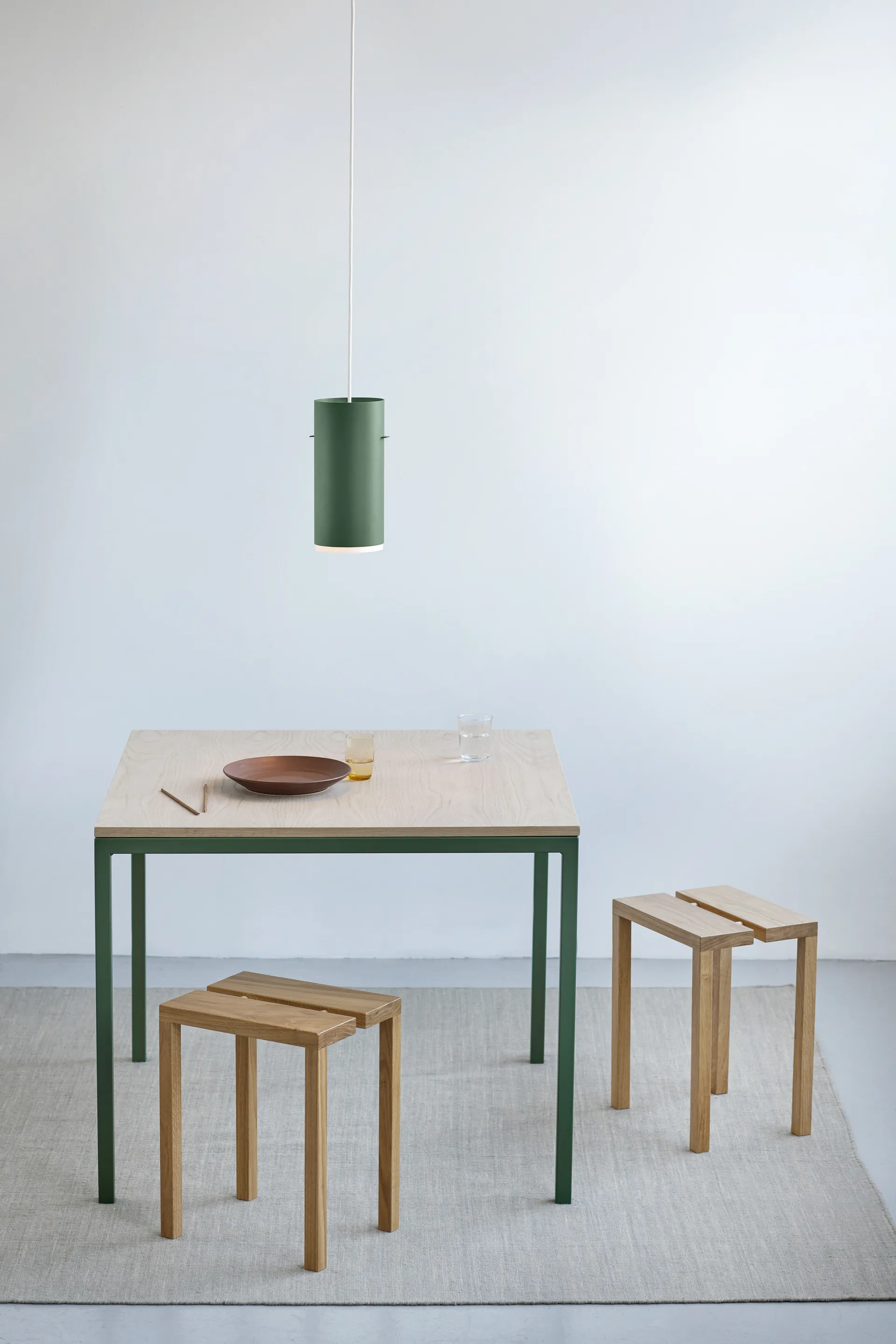 Moebe Tube pendant lamp large Ø14 cm, Pine green MOEBE