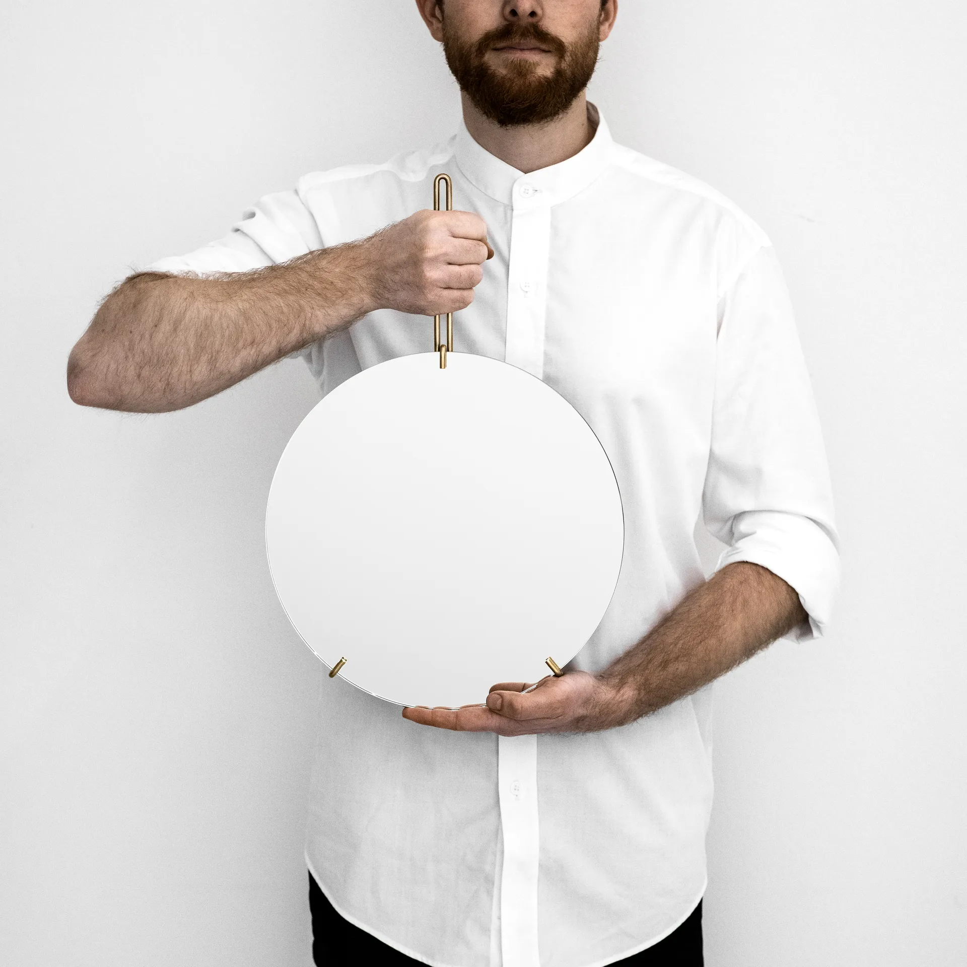 Moebe Wall mirror Ø 30 cm, Brass MOEBE