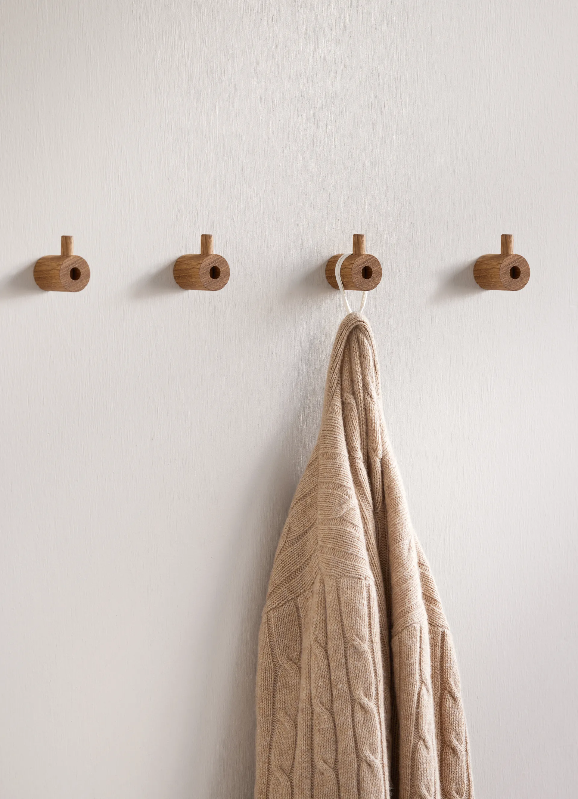Moebe wooden wall hook, Oak MOEBE