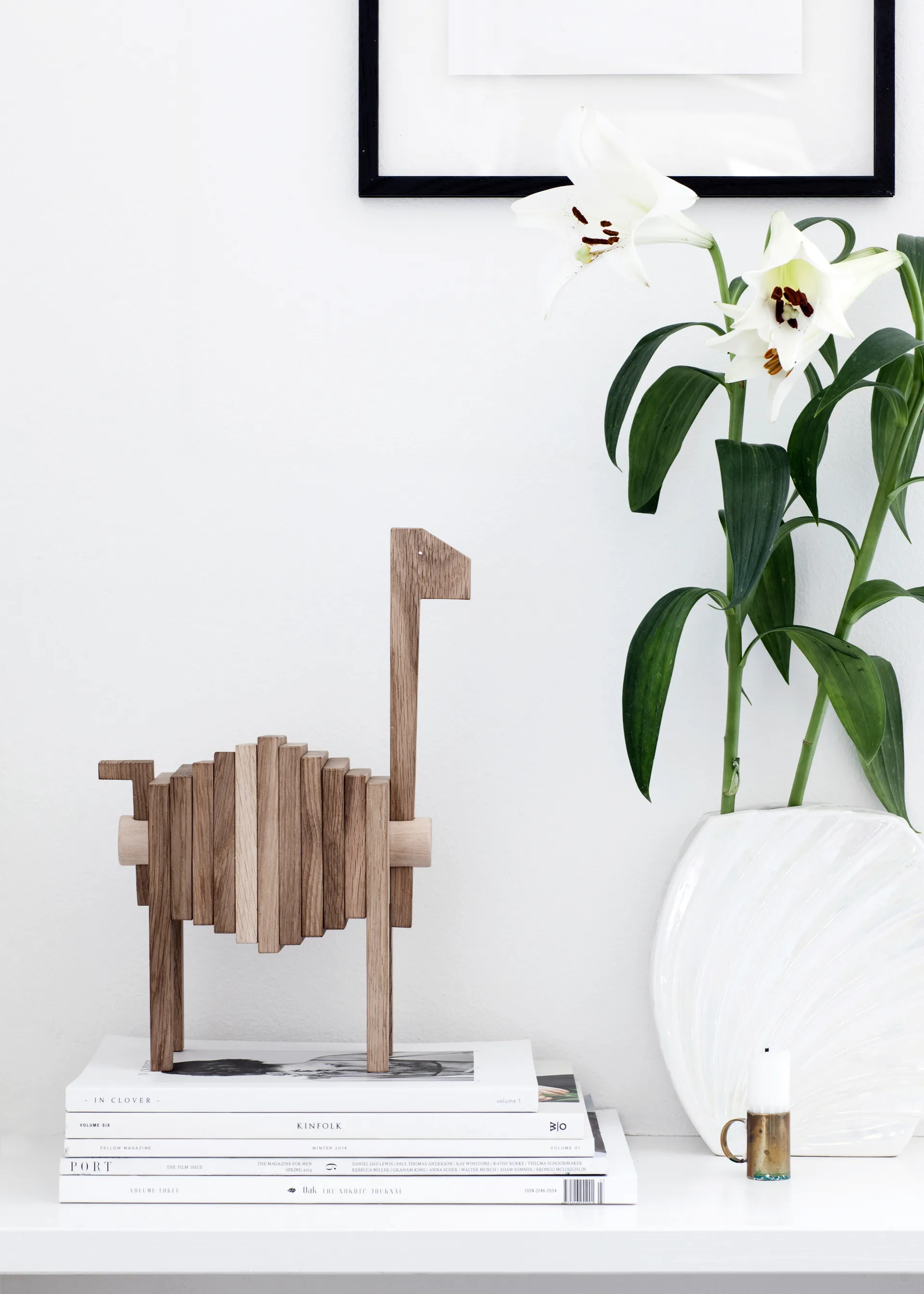 Polygrif oak sculpture 21x32 cm, Wood. black MOEBE