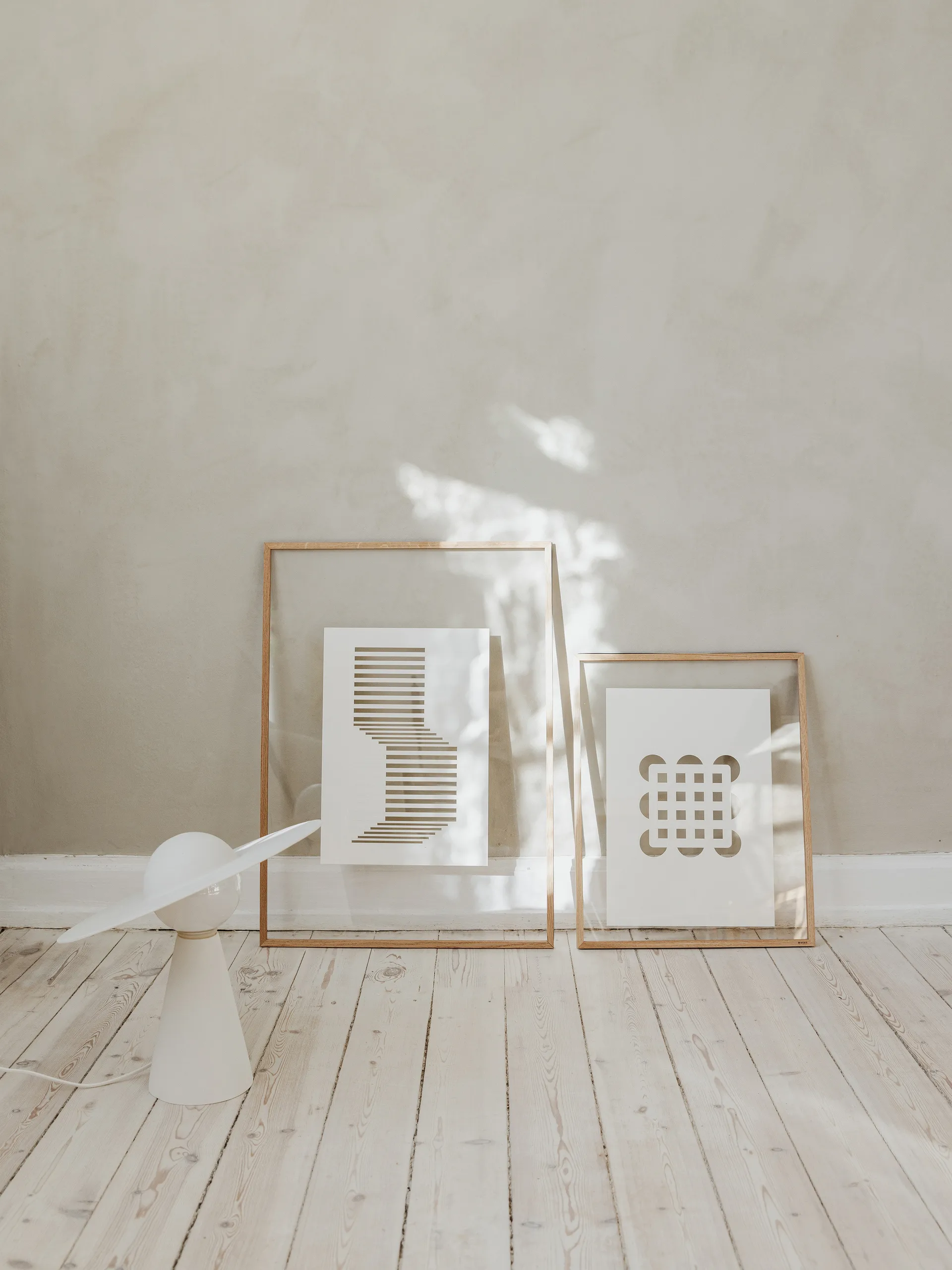 Relief artwork circles & squares 21x29.7 cm, Off White MOEBE