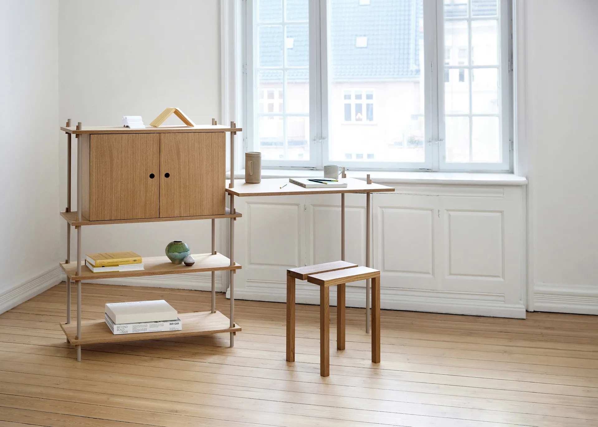 Shelving System shelf with cabinet, Smoked oak-white, 163x200x35 cm, S.200.2.C MOEBE