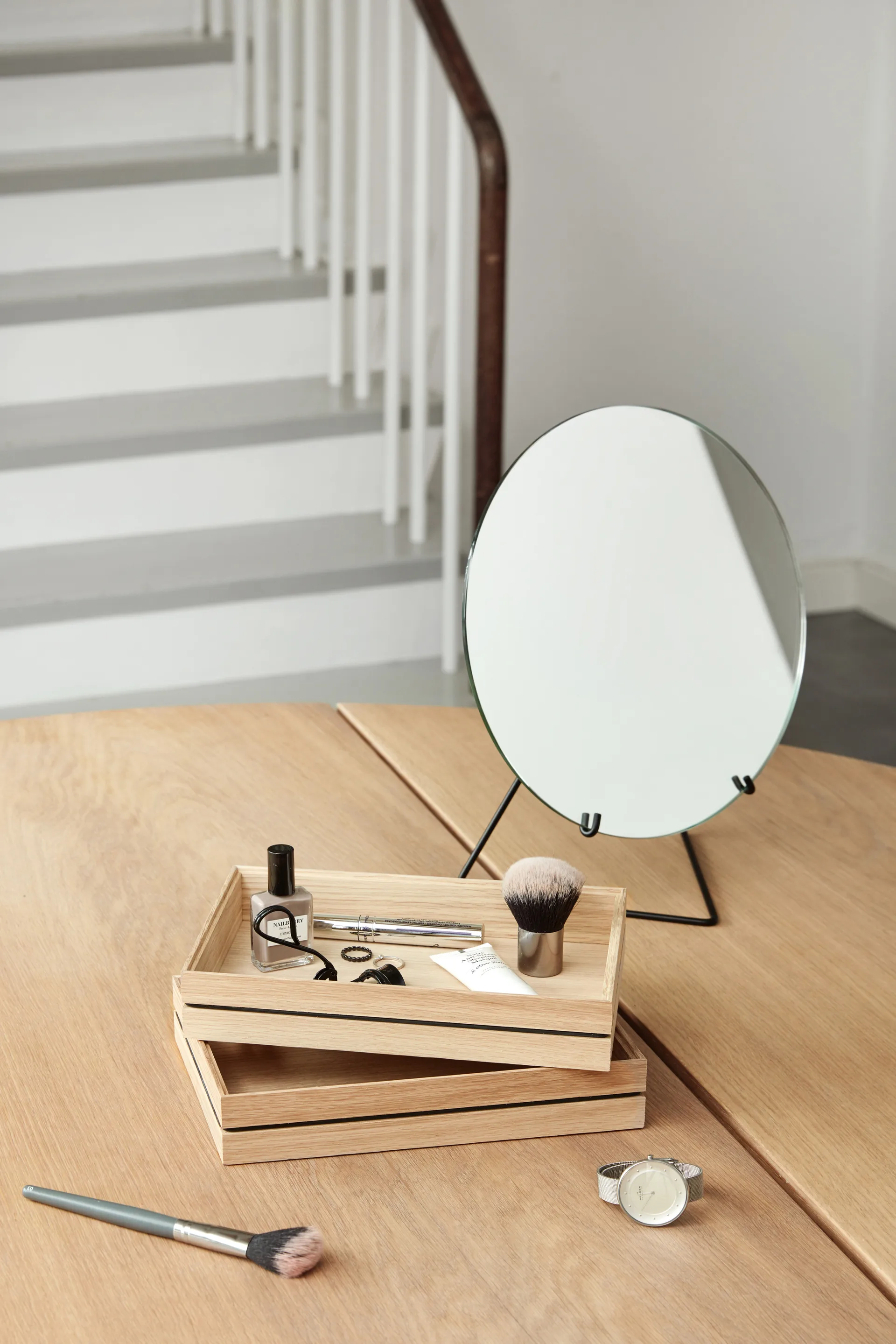 Table mirror Ø20 cm, Black MOEBE